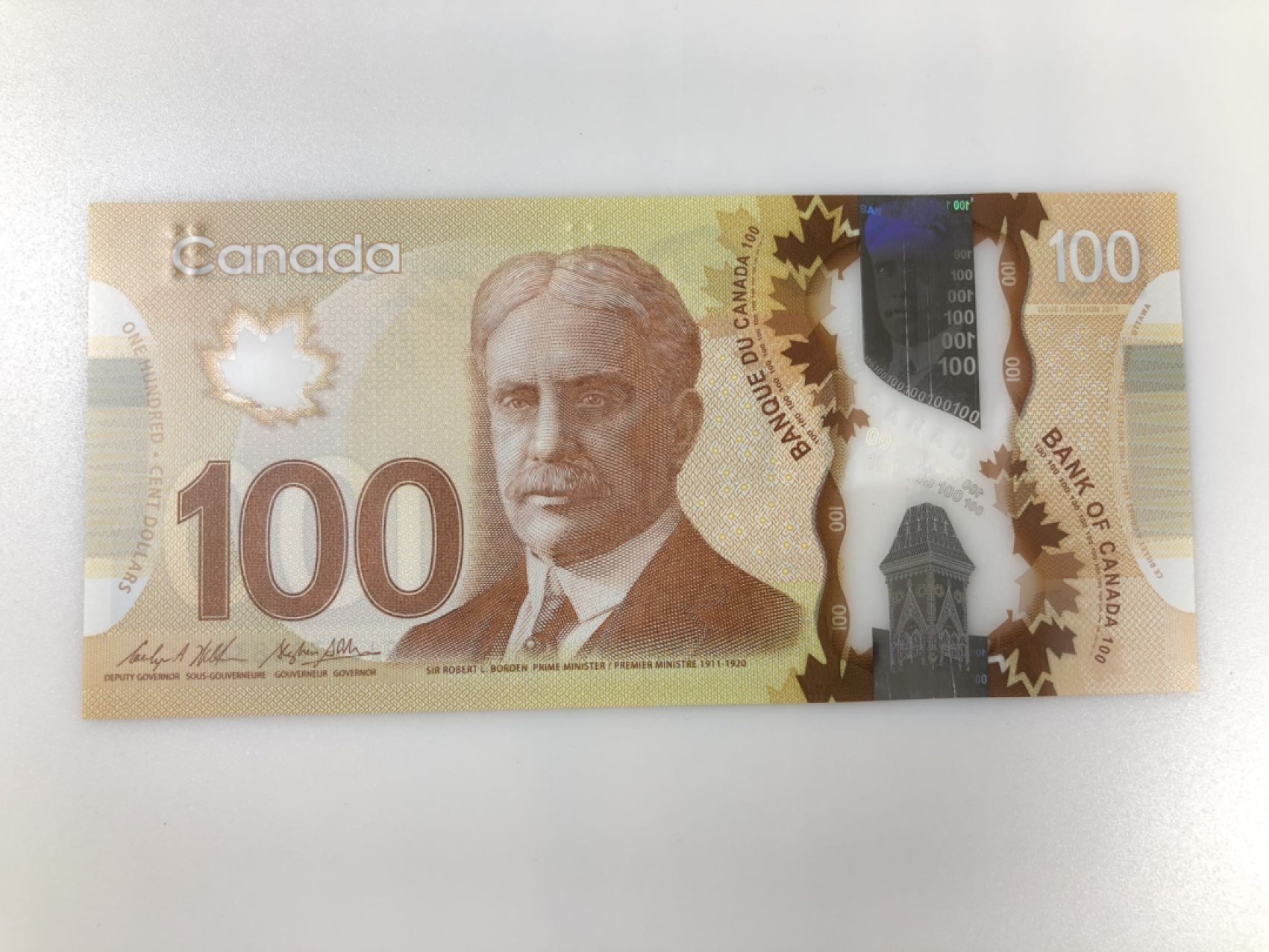 【三泉🏦Quan Se】拍卖⚖️第3期-精品塑料钞、连体钞 加拿大2011年版100元塑料钞 UNC（签名3、窗口有划痕）