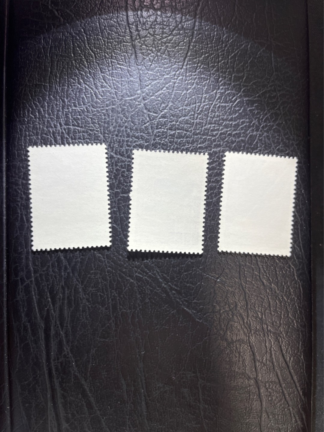 洪涛臻品 精选邮票限时拍卖第五十期 J25科大新全  全品 面艳背白，品相非常不错，-3背面一角原始纸质如图  仅此一套，注意捡漏