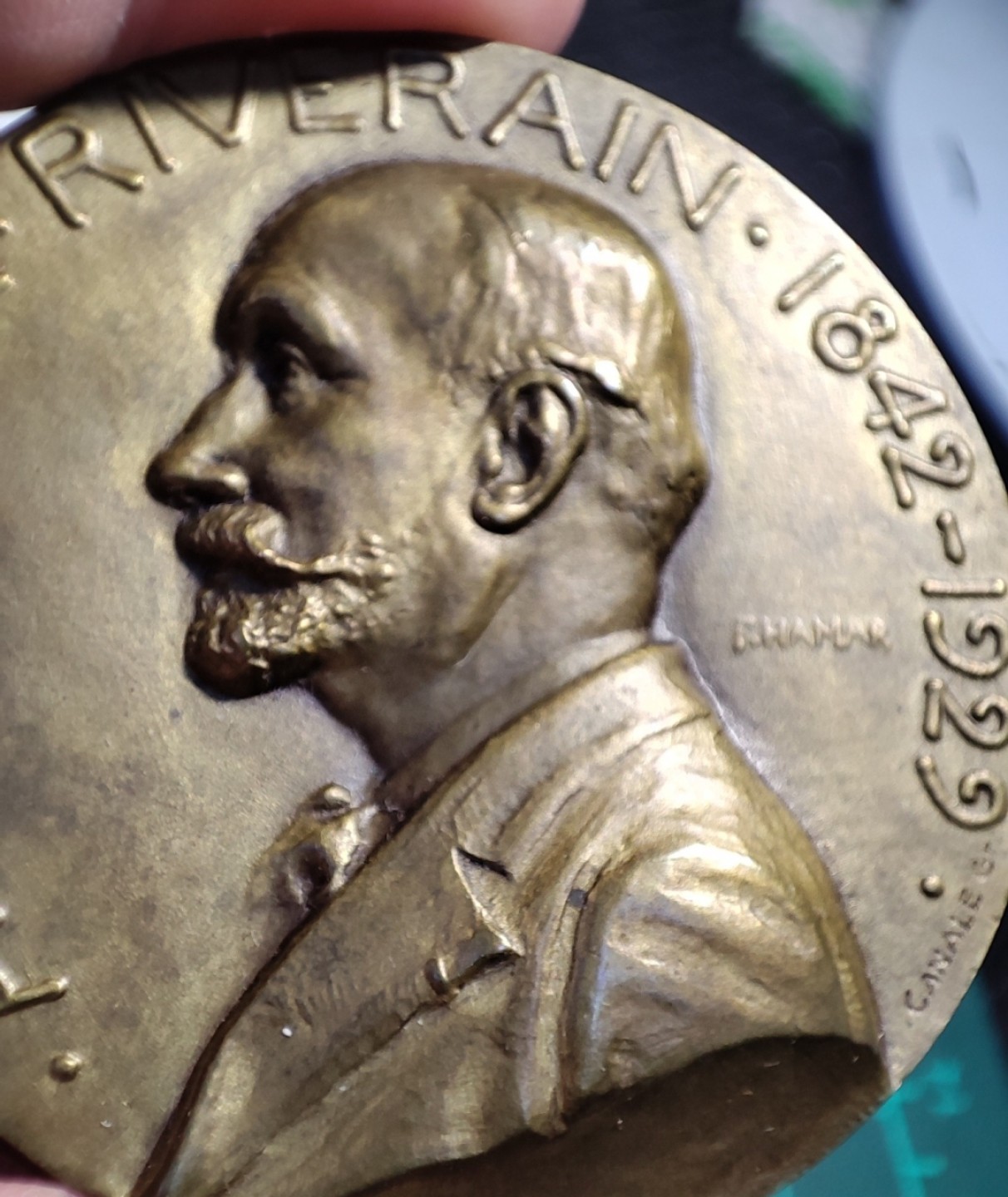 gush小明20221011周二 法国农业人物大铜章