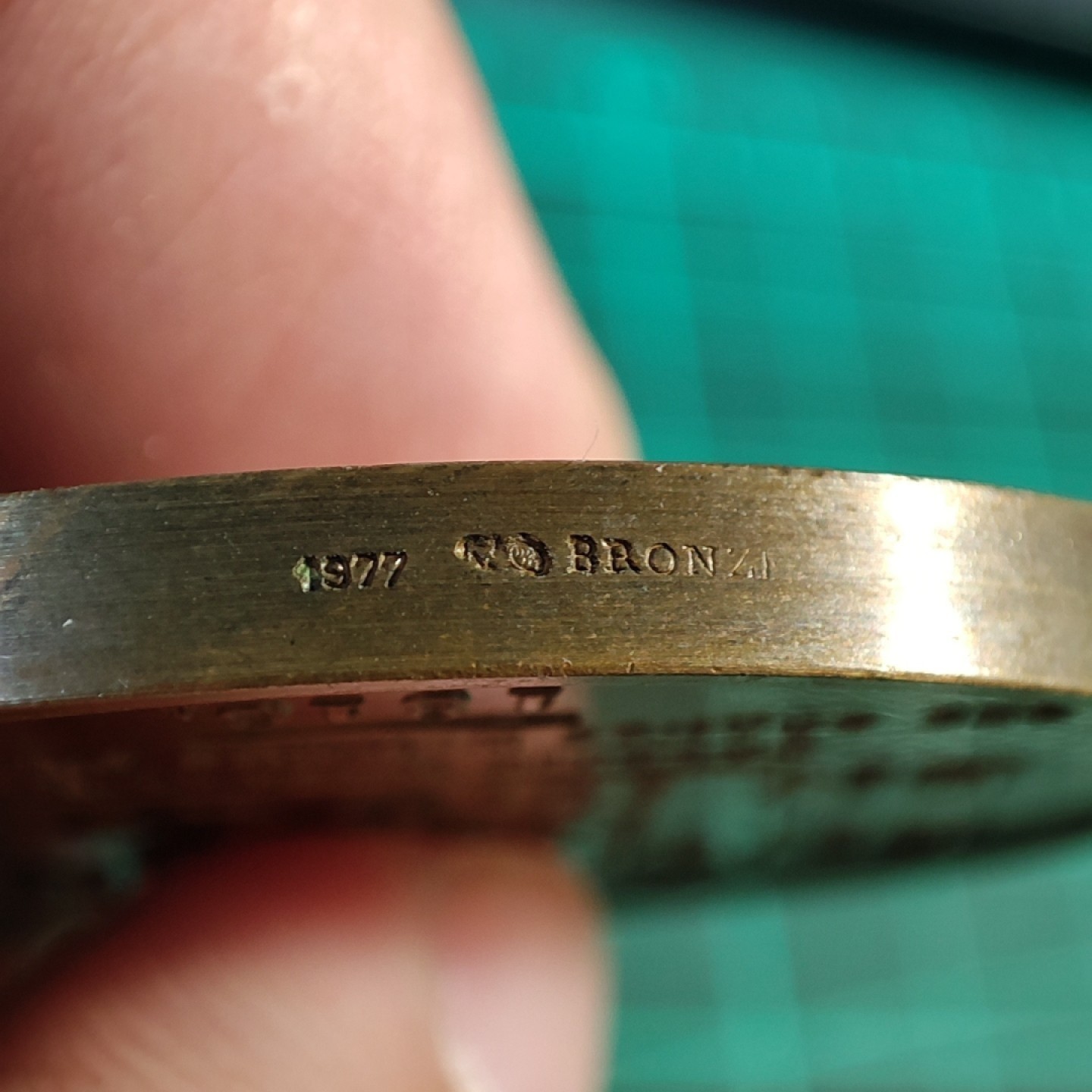 gush小明20221011周二 1977法国铜章