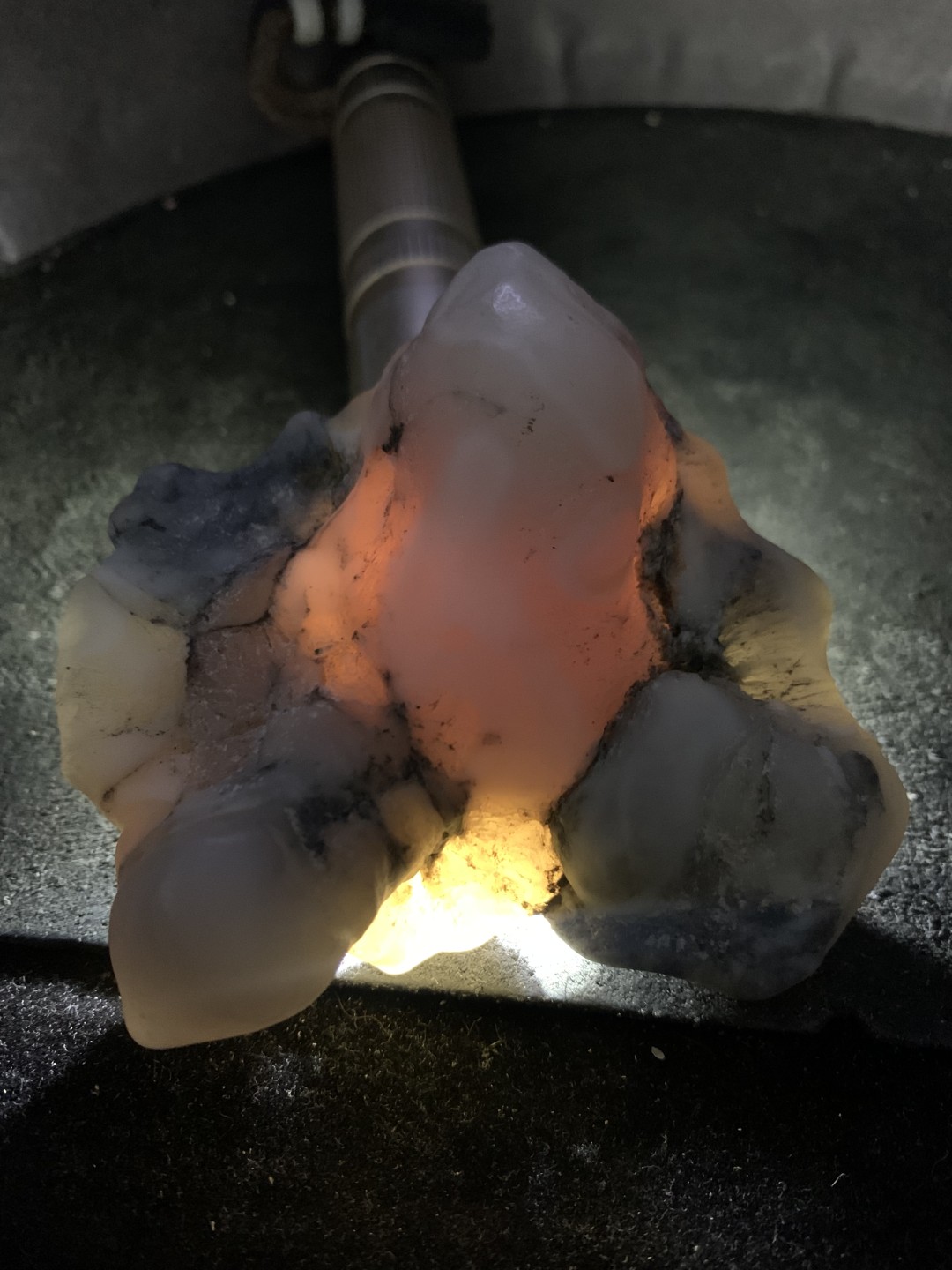 精美天然新疆哈密青花高玉化蛋白玉原石一块，