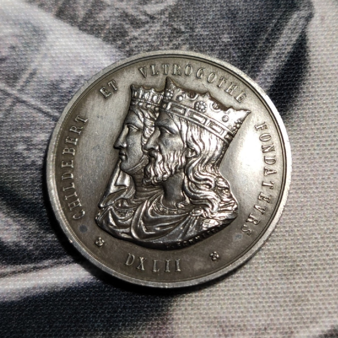 gush小明20221011周二 法国银章丰饶角边铭