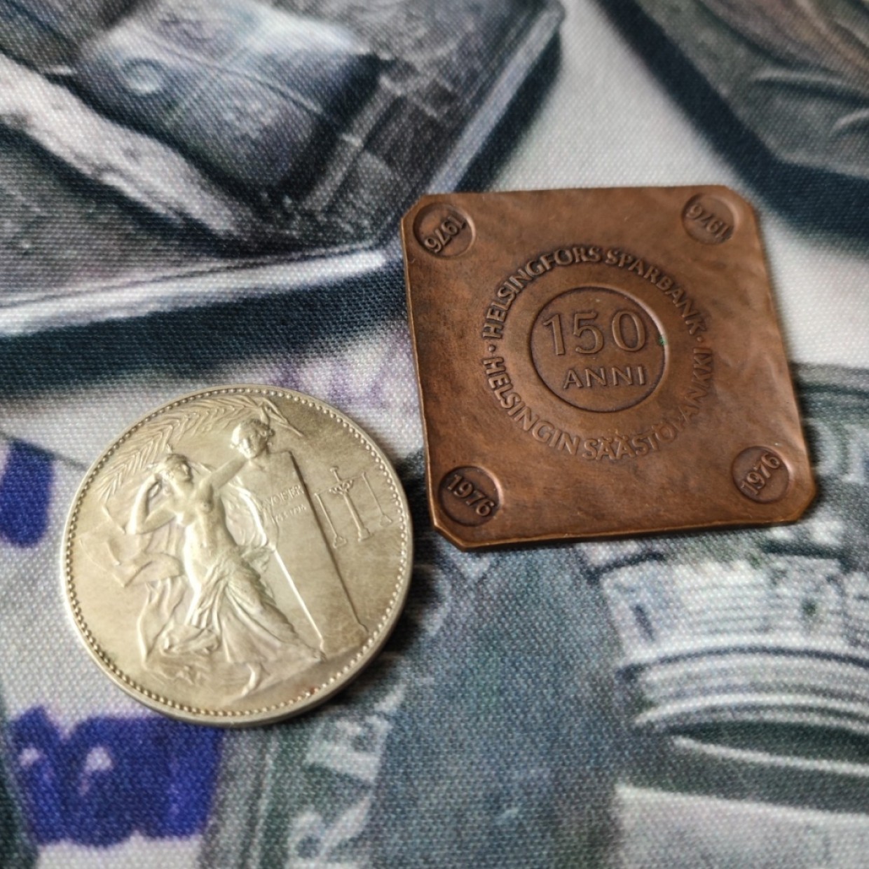 gush小明20221011周二 铜章二枚顺丰包邮 法国公证和芬兰银行