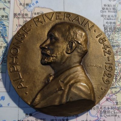 gush小明20221011周二 法国农业人物大铜章