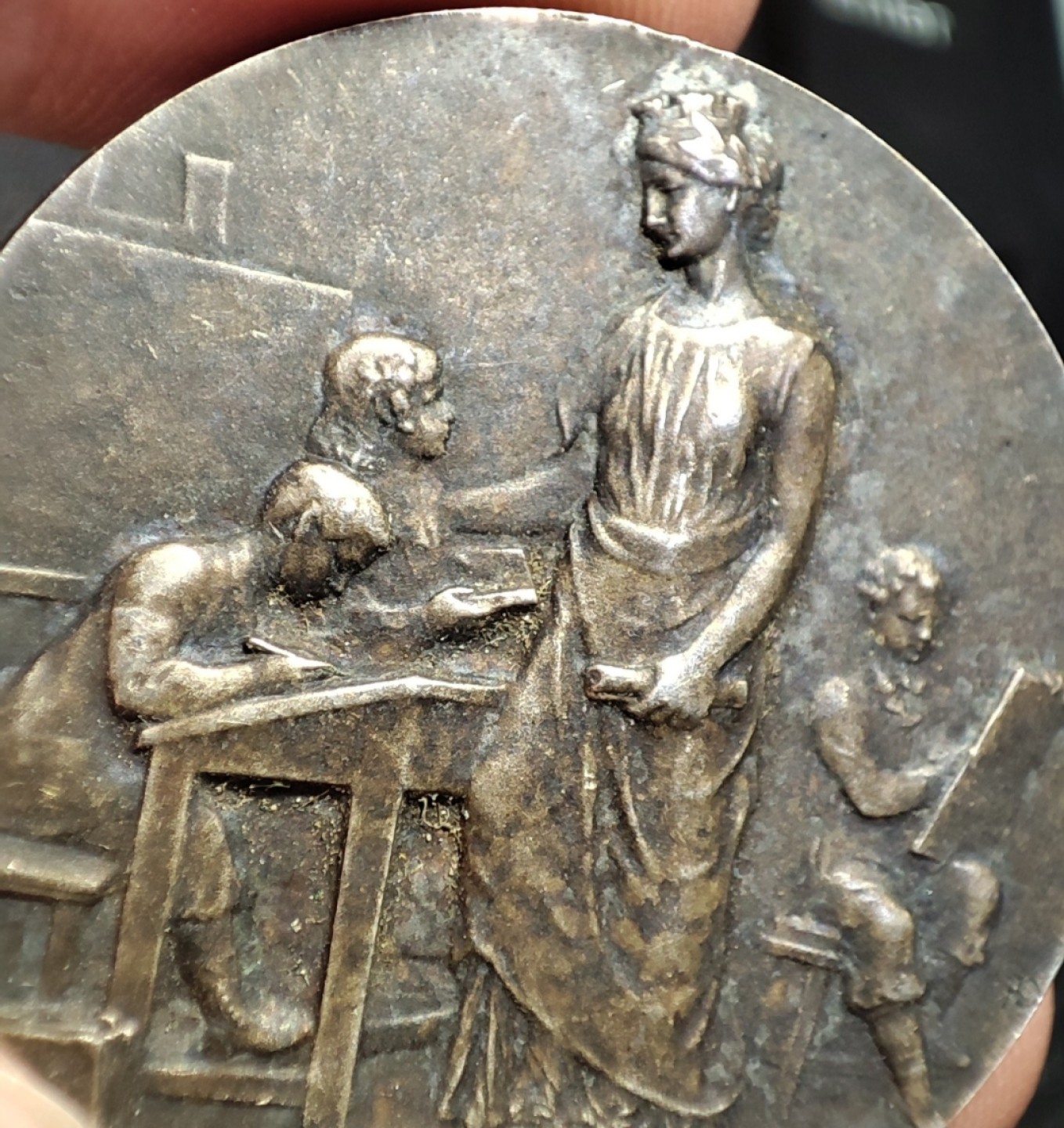 gush小明20221011周二 法国教育类镀银铜章