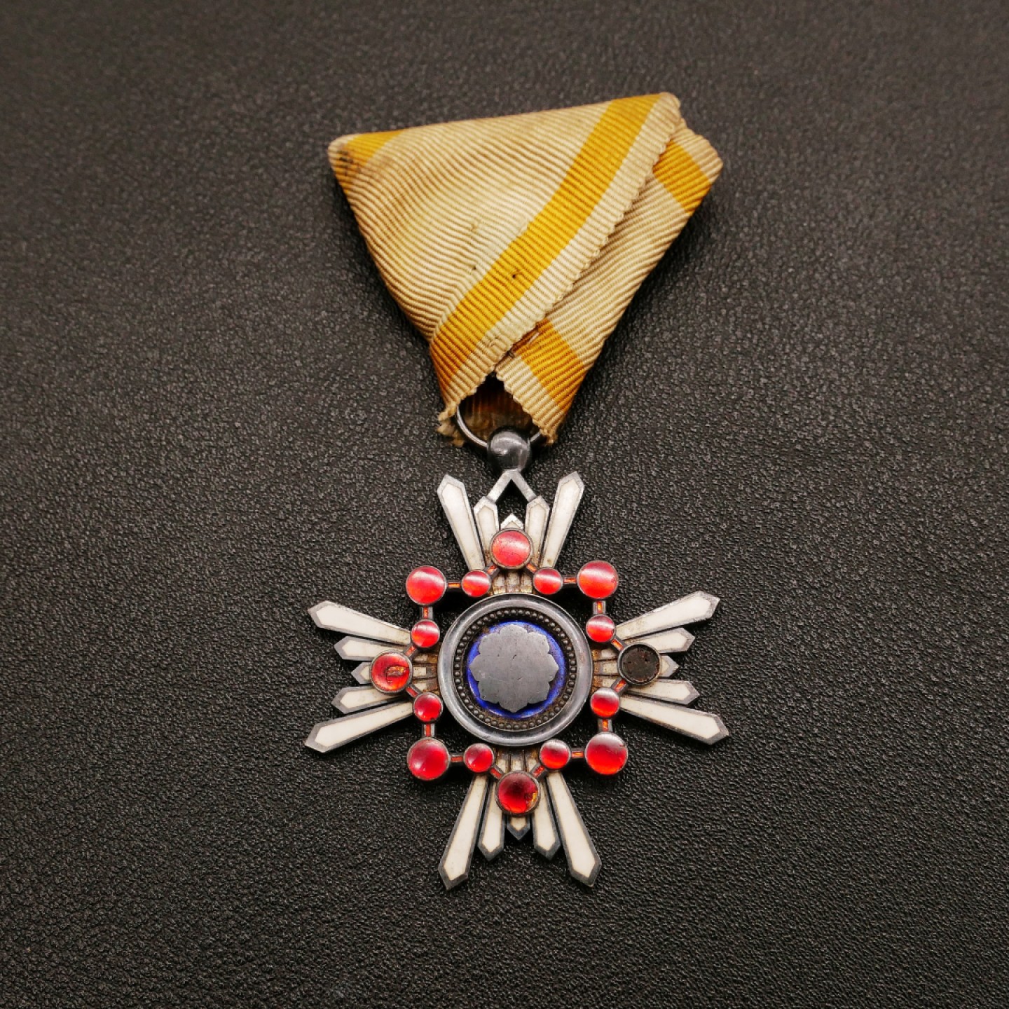 勋章奖章交易所10月15日群拍 日本勋五等瑞宝章（银质珐琅）