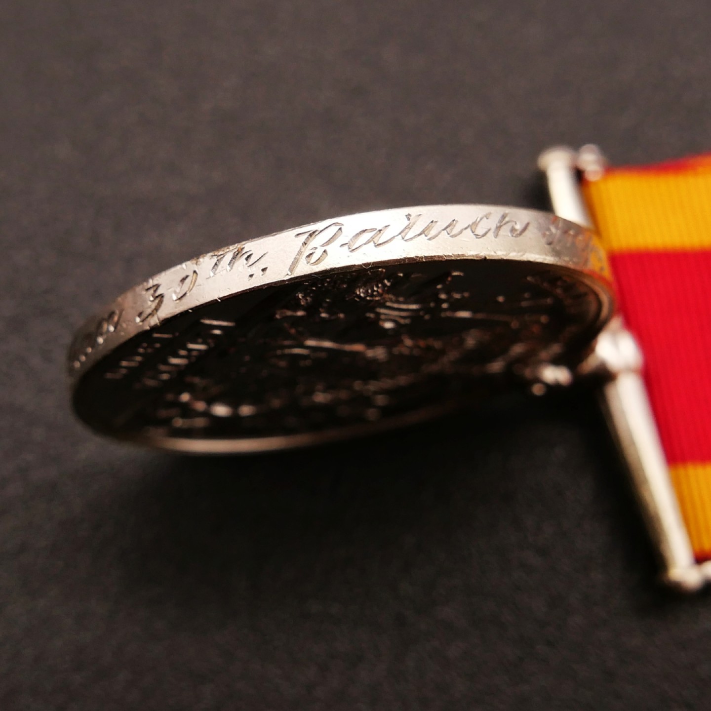 勋章奖章交易所10月15日群拍 英国1900庚子侵华奖章（银质花体边铭）