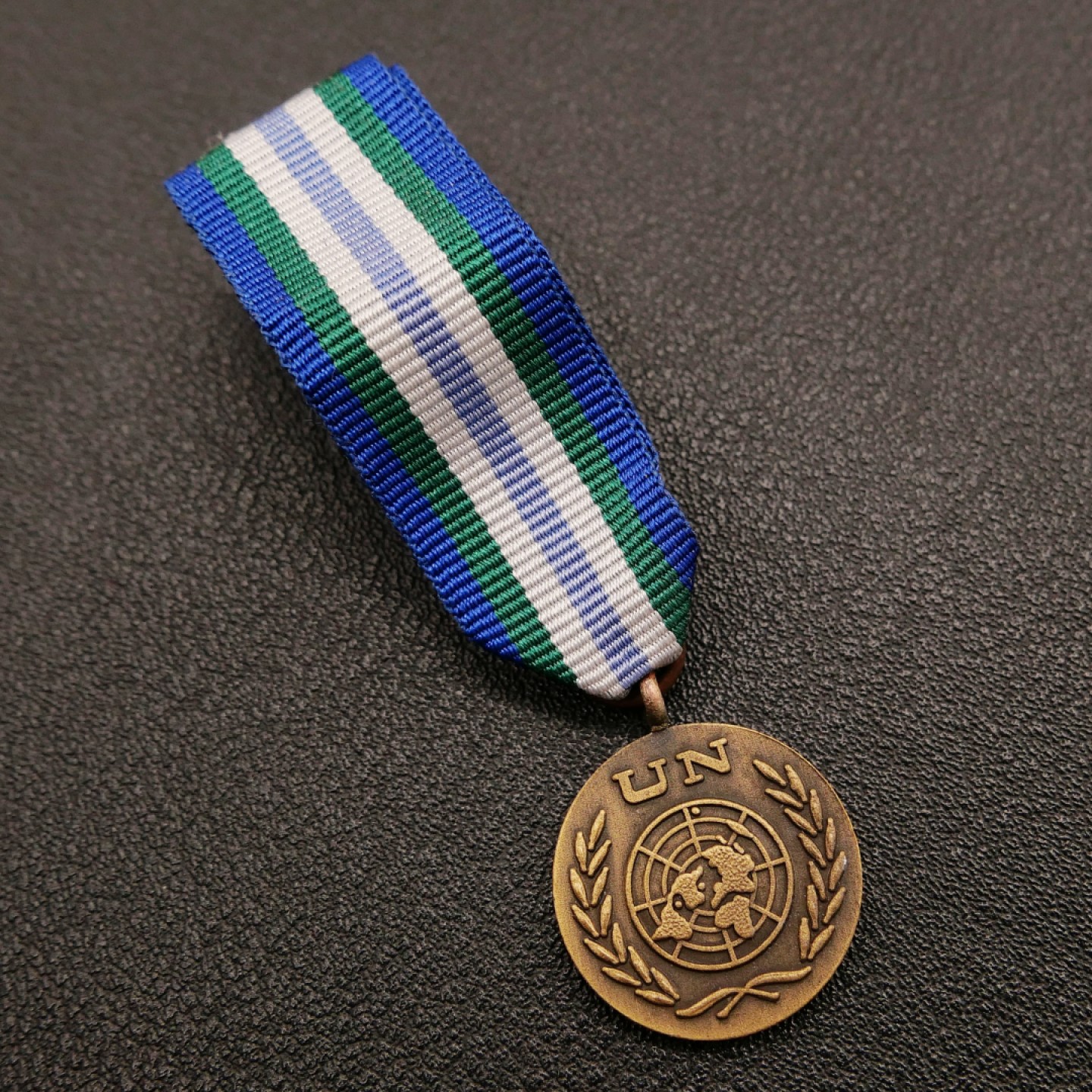 勋章奖章交易所10月15日群拍 联合国1993-2009格鲁吉亚迷你尺寸奖章