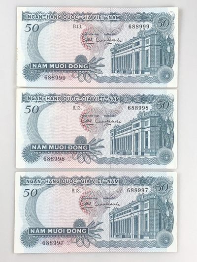 【三泉🏦Quan Se】拍卖⚖️第4期-【越南1951-1994纸币专场】 - 南越1969年50盾3连好号【688999/688998/688997】UNC（边上有黄斑）