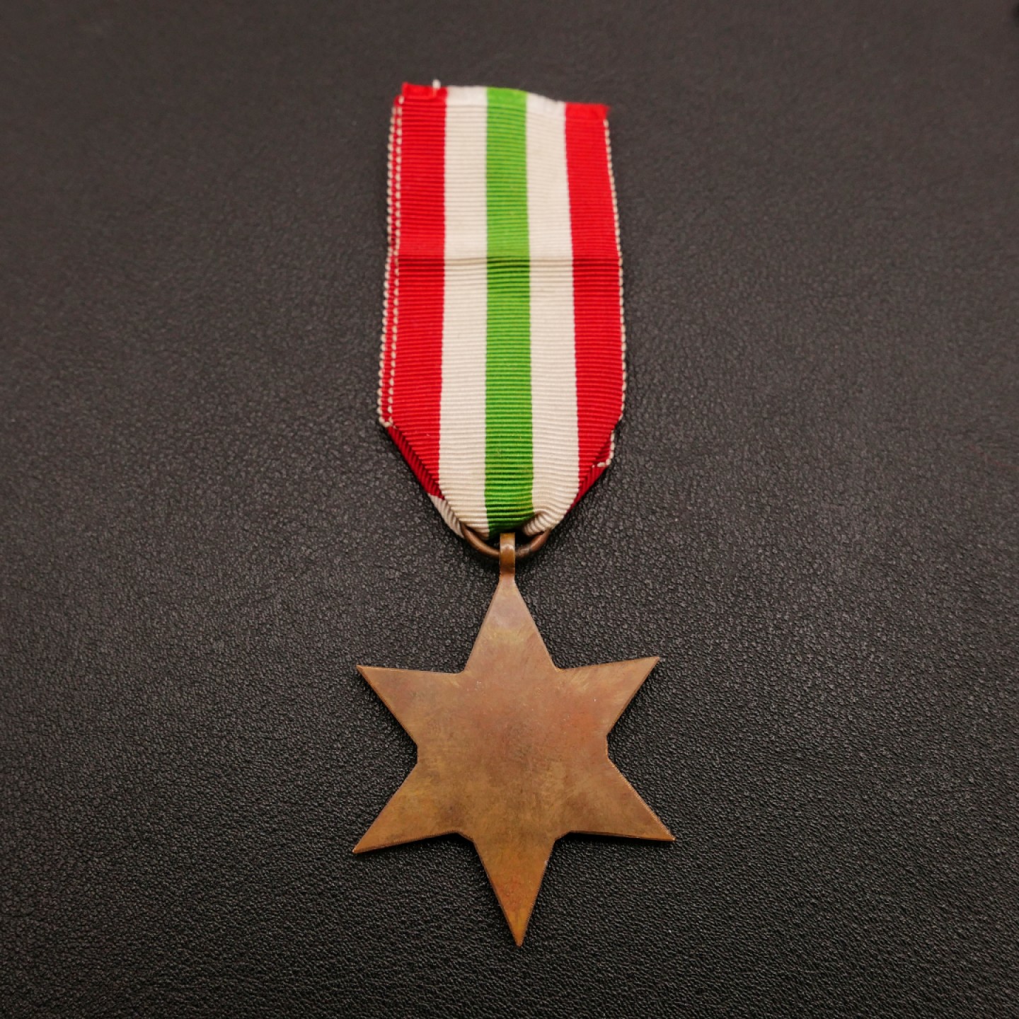 勋章奖章交易所10月15日群拍 英国二战意大利之星奖章