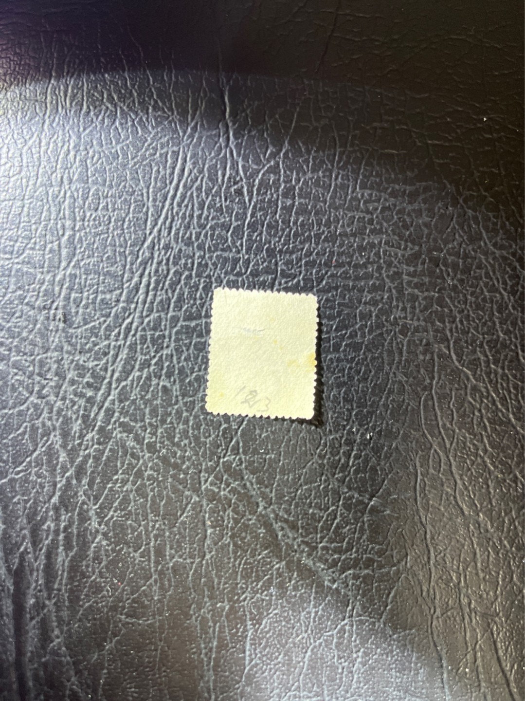 洪涛臻品 精选邮票限时拍卖第五十一期 大清龙票, 绿10分, 发行过两次, 1898年发行的龙票有太极图水印(又分厚纸与薄纸), 1901-1910发行的龙票无水印, 随手取票未验水印(大多即使有水印也不易肉眼看到,部分薄纸龙票可以肉眼看到水印), 买家可以自行研究捡漏！百年老邮票, 难免有瑕疵, 入手文物级邮票的机会！