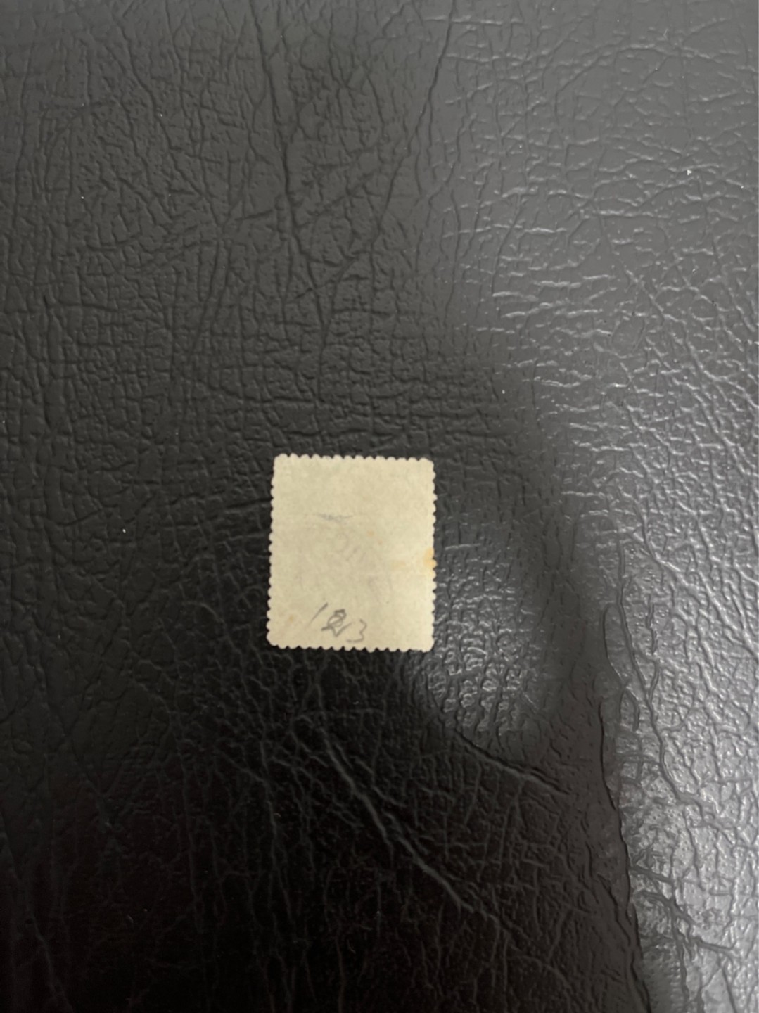 洪涛臻品 精选邮票限时拍卖第五十一期 大清龙票, 绿10分, 发行过两次, 1898年发行的龙票有太极图水印(又分厚纸与薄纸), 1901-1910发行的龙票无水印, 随手取票未验水印(大多即使有水印也不易肉眼看到,部分薄纸龙票可以肉眼看到水印), 买家可以自行研究捡漏！百年老邮票, 难免有瑕疵, 入手文物级邮票的机会！