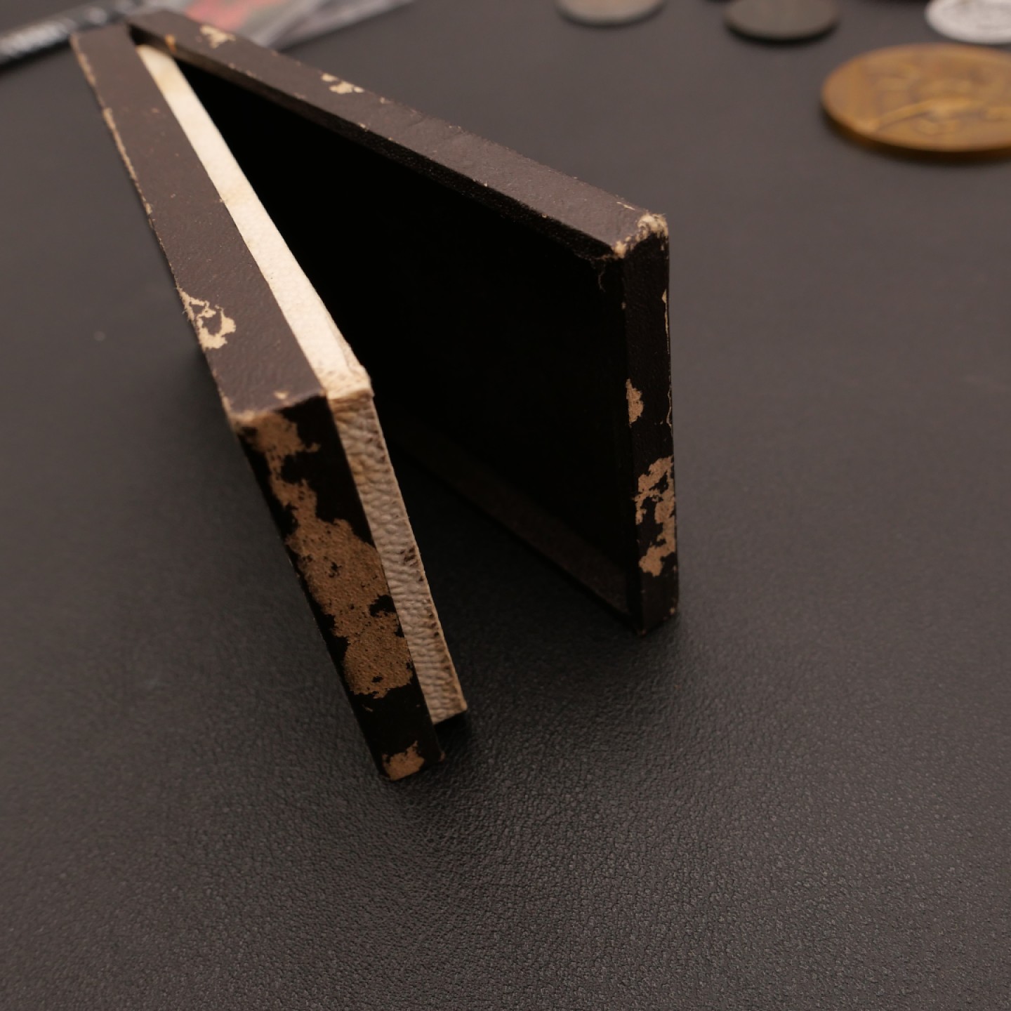 勋章奖章交易所10月15日群拍 勿忘历史珍爱和平—日本77事变从军纪章