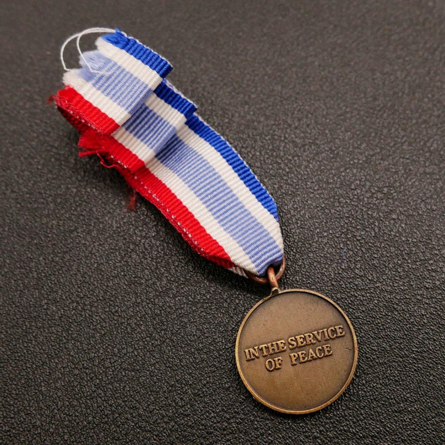 勋章奖章交易所10月15日群拍 联合国1993-1997利比里亚迷你尺寸奖章