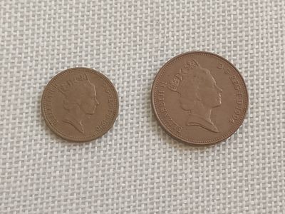 钱币专场 - 英国女王中年高冠便士铜币套