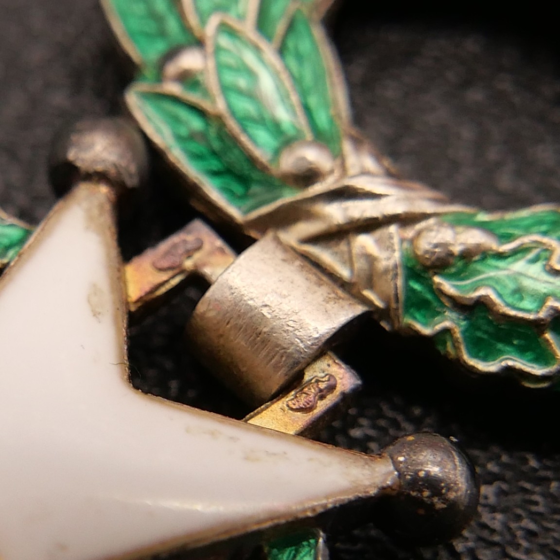 勋章奖章交易所10月15日群拍 法国第四共和国荣誉军团勋章（银质珐琅）