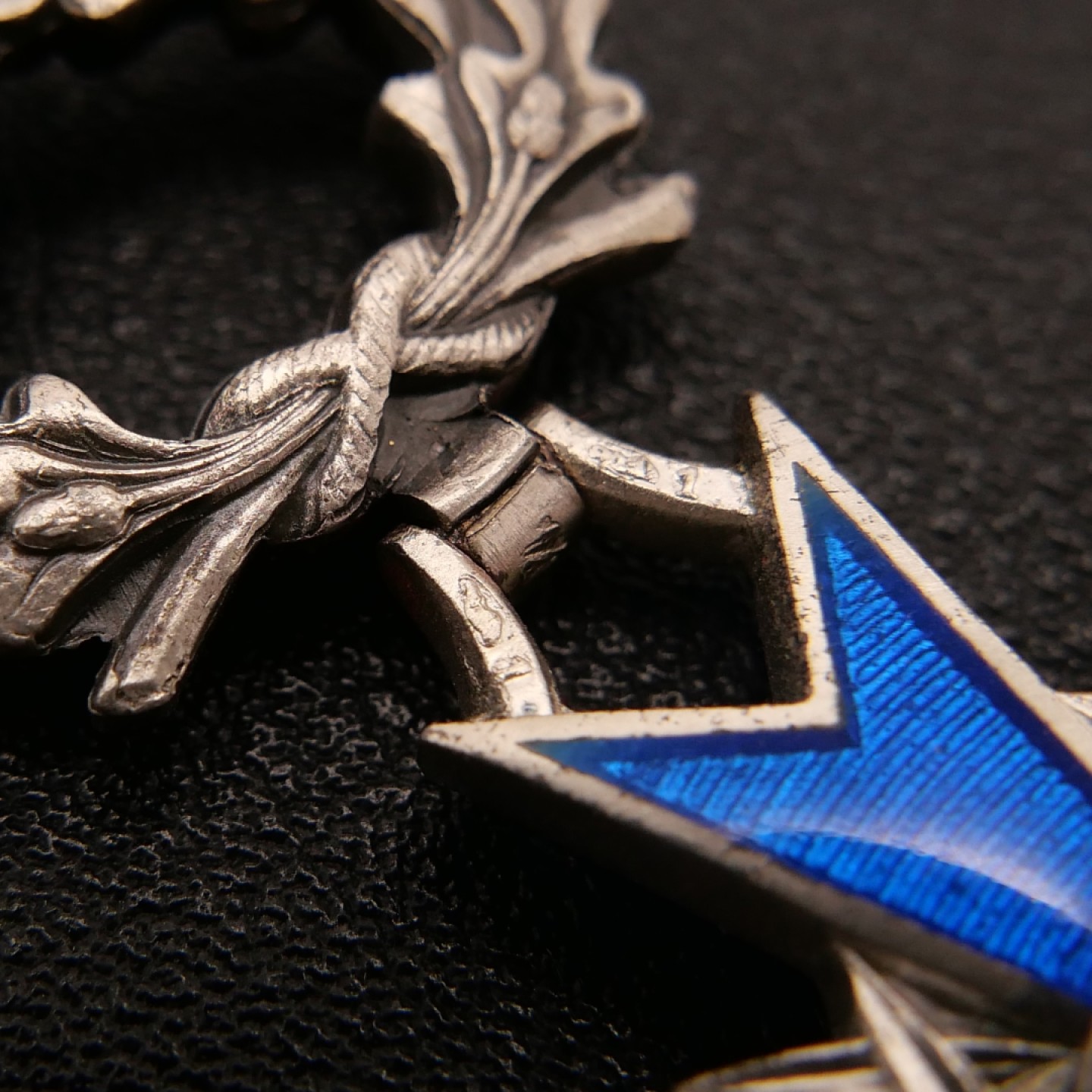 勋章奖章交易所10月15日群拍 法国骑士级国家功勋勋章（银质珐琅）