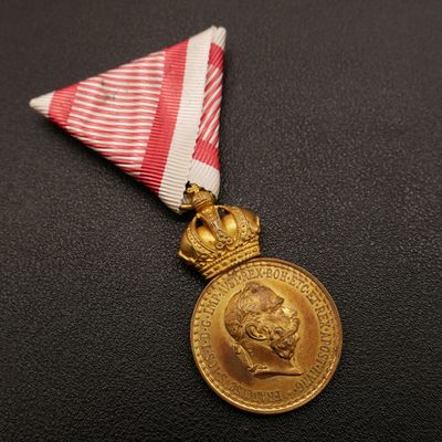 勋章奖章交易所10月15日群拍 - 奥匈帝国军事功勋奖章