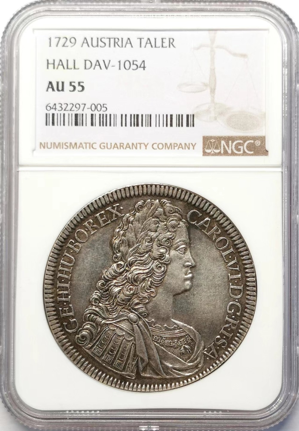 凡希社世界钱币微拍第二百十五期——德奥专场 1729神罗总庭查理六世泰勒大银NGC-AU55弧边徽章！