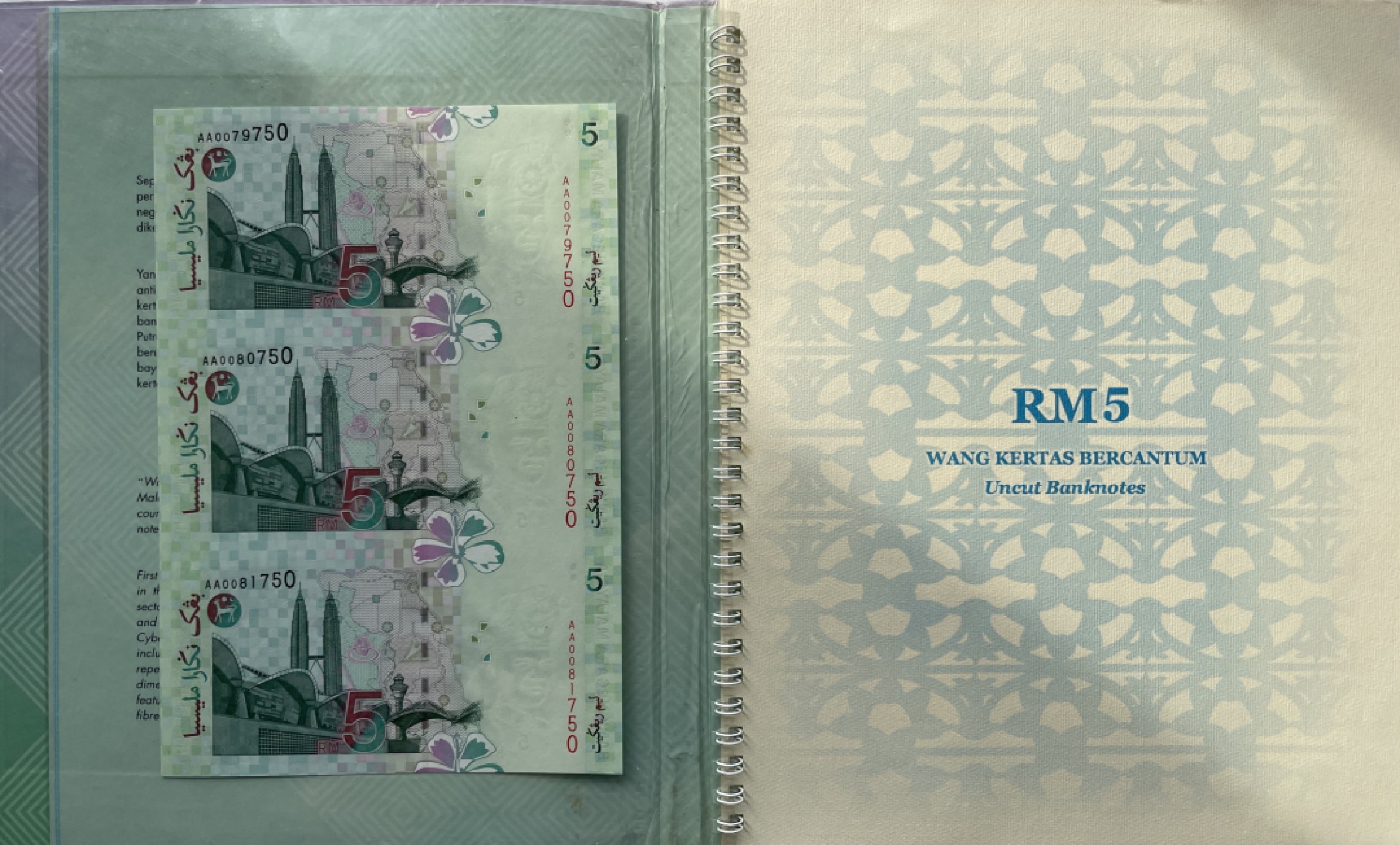 【Blue Auction】✨世界纸币精拍第235期【精】 【原装带册 央行发行】马来西亚AA冠三联体5林吉特*2 全新UNC