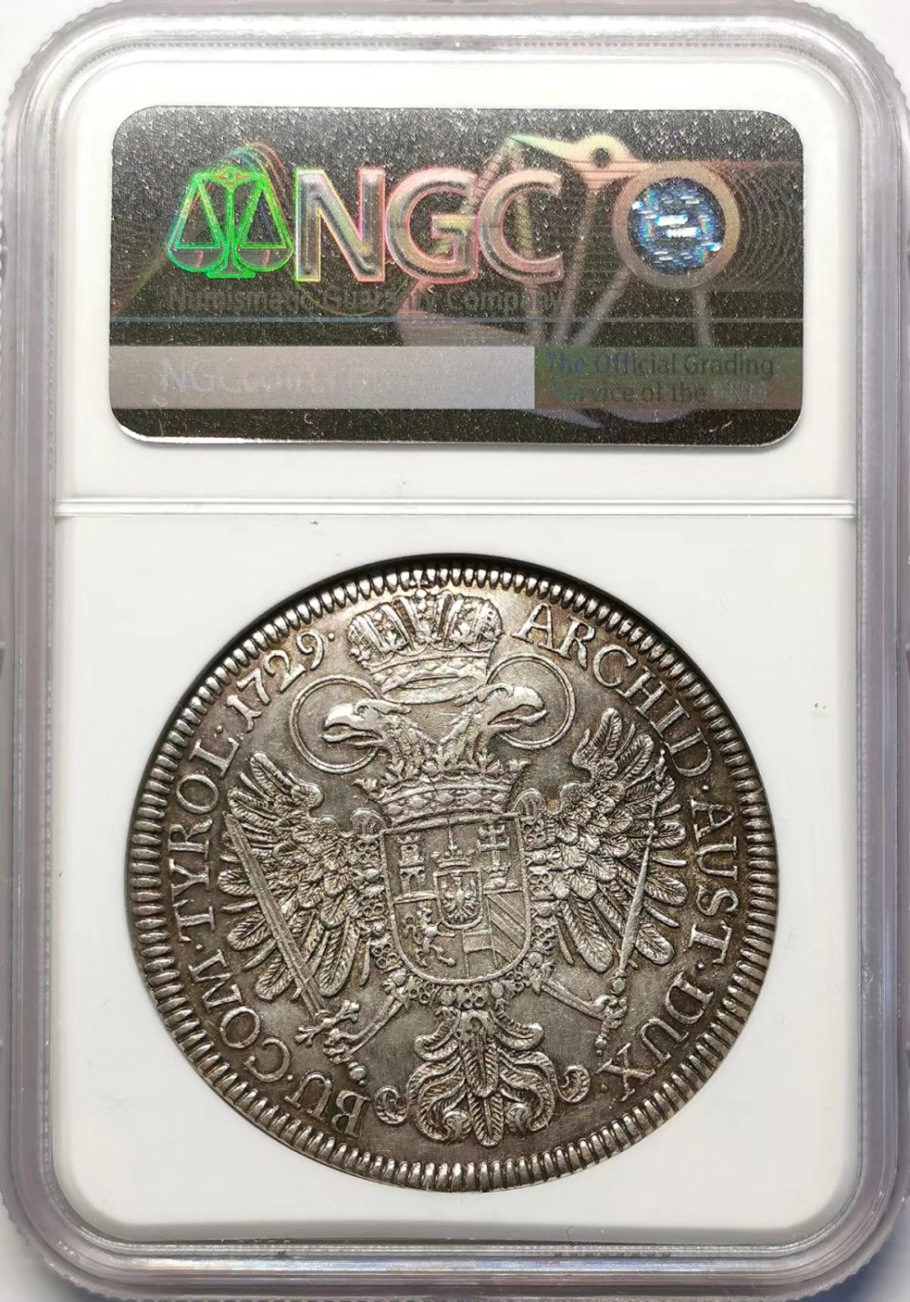 凡希社世界钱币微拍第二百十五期——德奥专场 1729神罗总庭查理六世泰勒大银NGC-AU55弧边徽章！