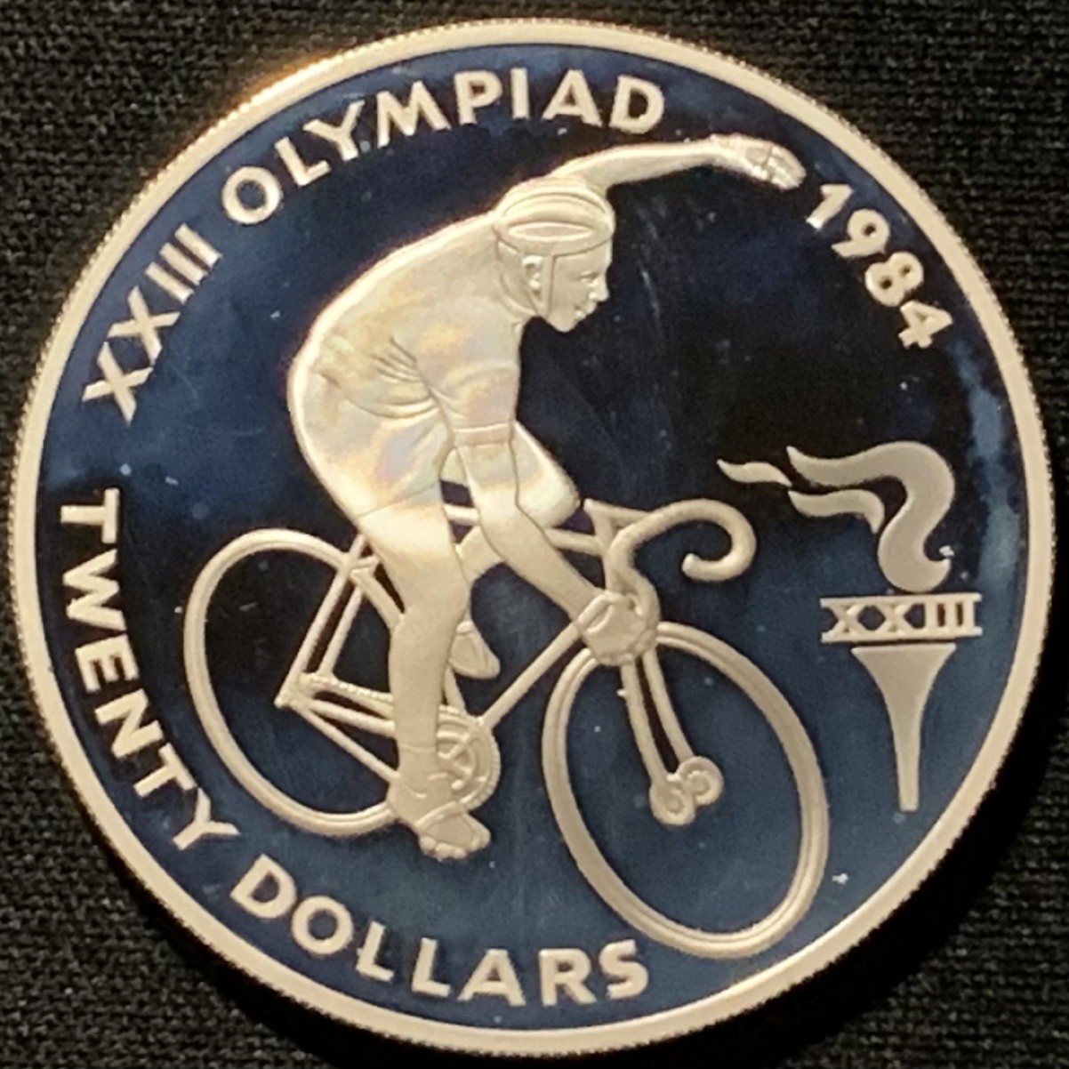 紫瑗钱币——第216期拍卖  共2张 伯利兹 1984年 亚特兰大奥运会 自行车 20元 23.33克 0.925银 精制