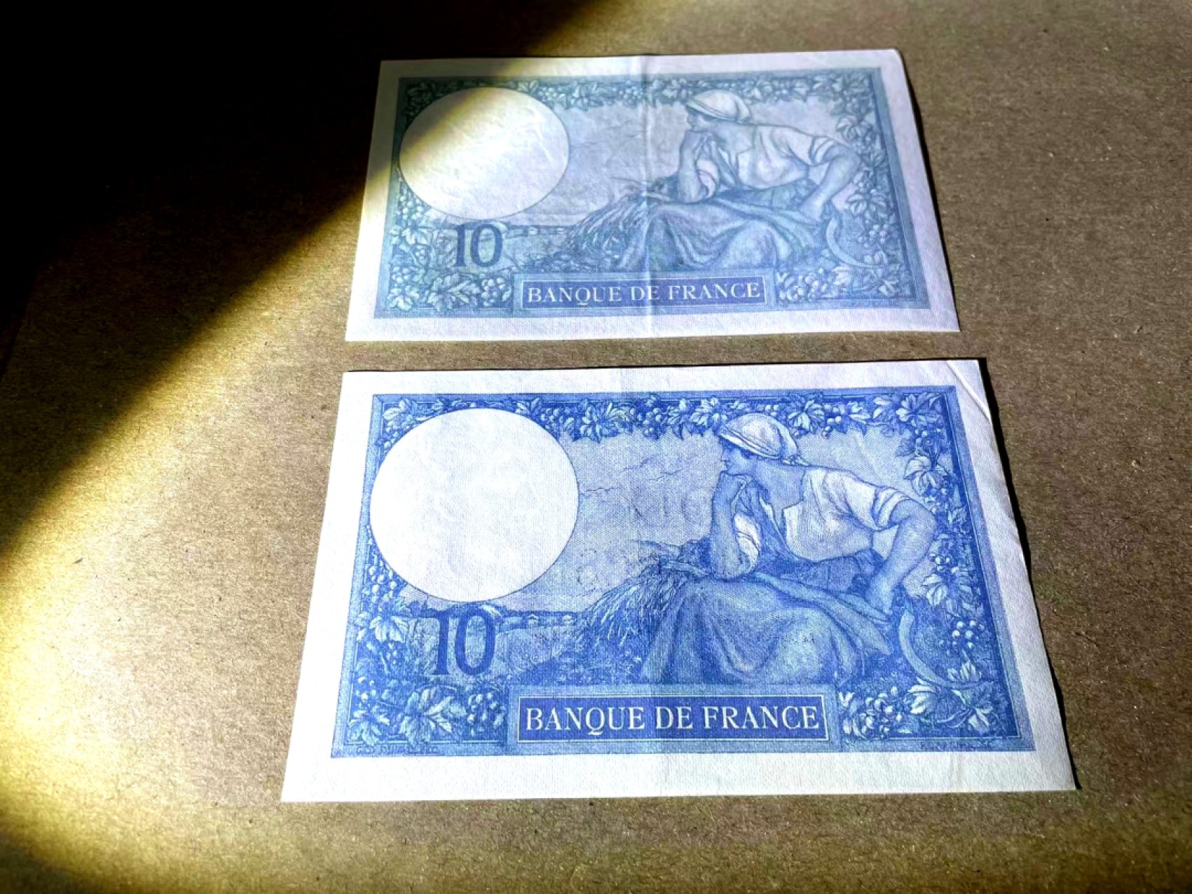 【Blue Auction】✨世界纸币精拍第235期【精】 【一组2张无47 包含初版】法国 1918/1939年10法郎 品相如图