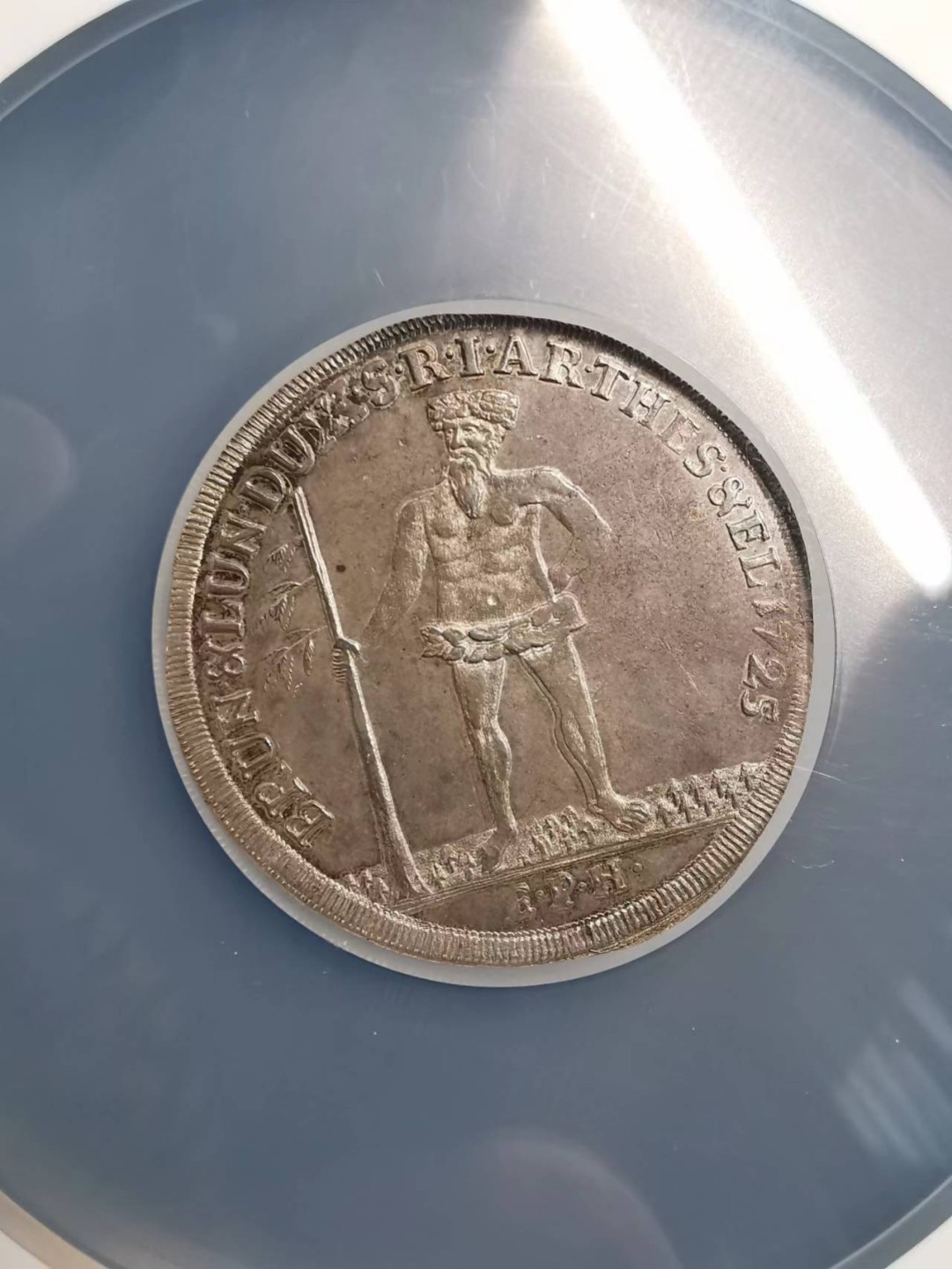 凡希社世界钱币微拍第二百十五期——德奥专场 荐！1725布伦瑞克吕内堡野人大型泰勒NGC-AU58淡彩底板绝佳！！