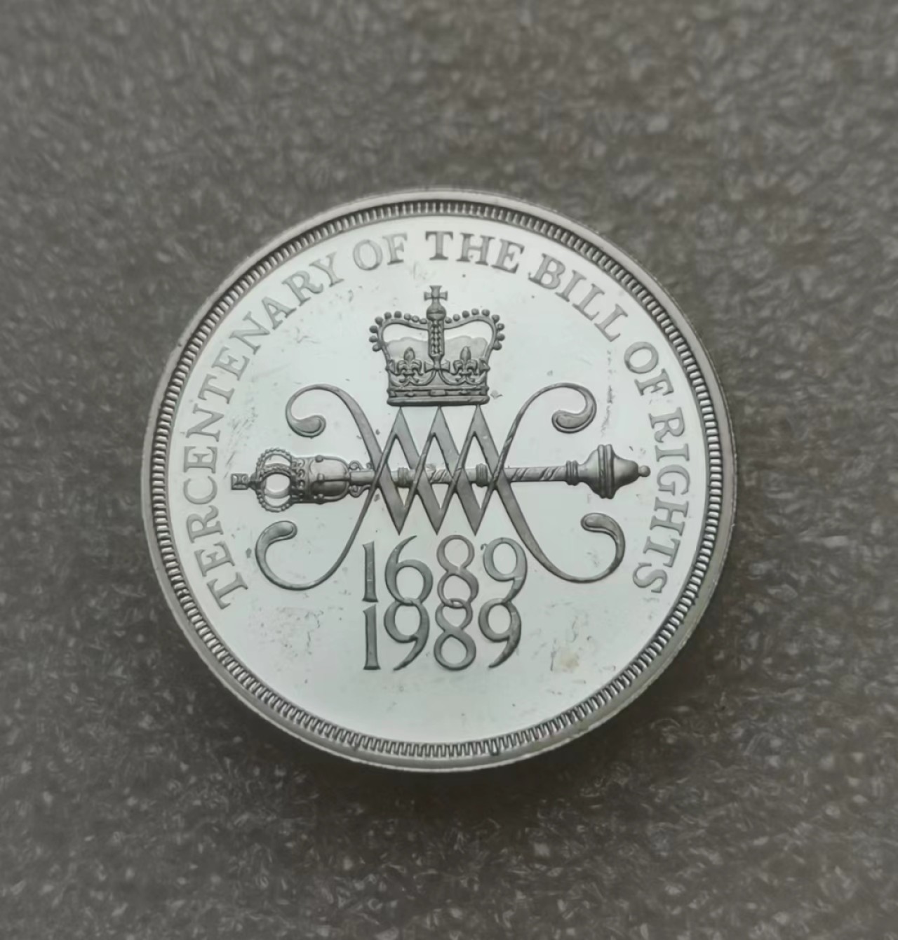 瓶子🏺第61期拍卖会 英国1989年2磅精制银币