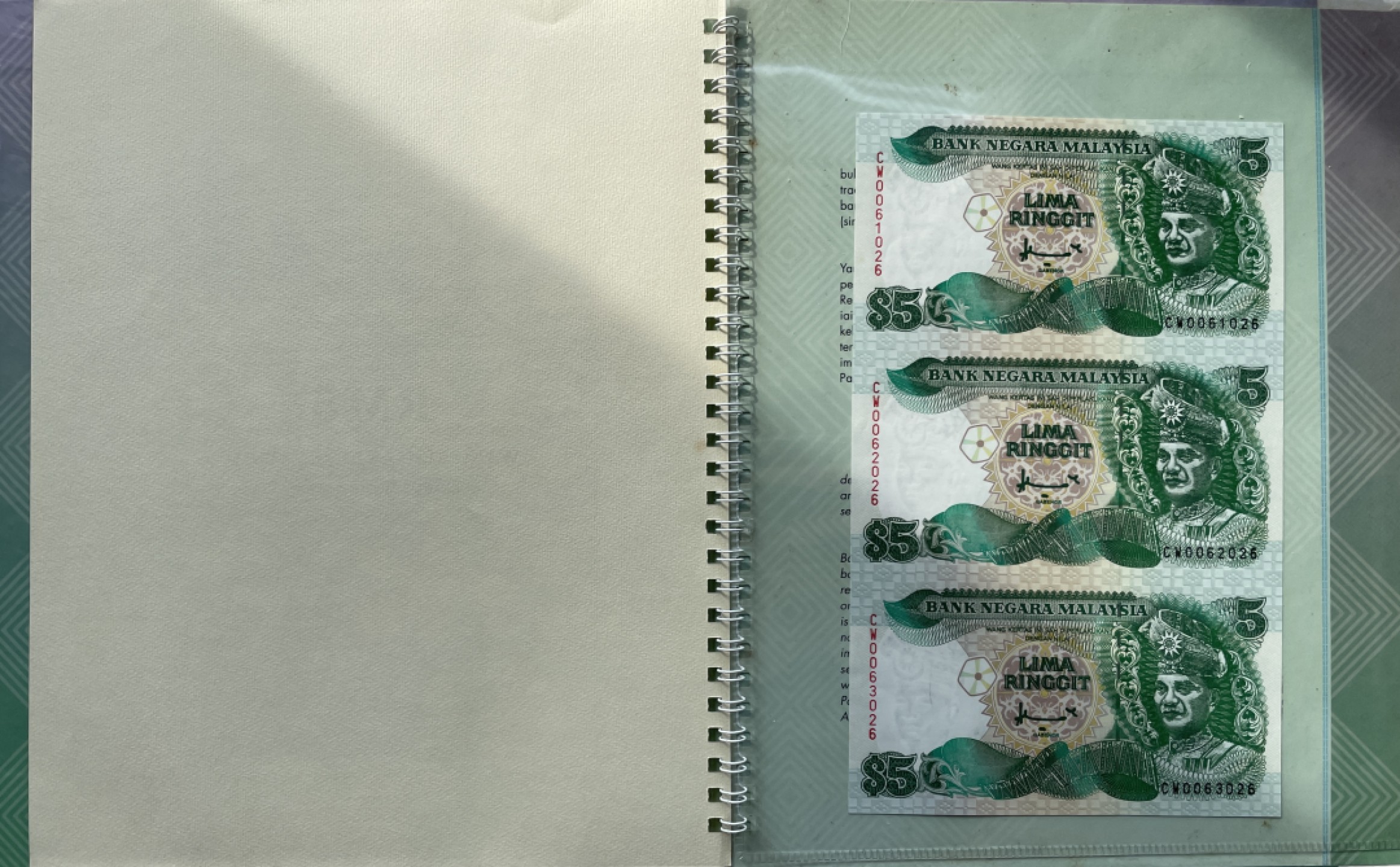 【Blue Auction】✨世界纸币精拍第235期【精】 【原装带册 央行发行】马来西亚AA冠三联体5林吉特*2 全新UNC