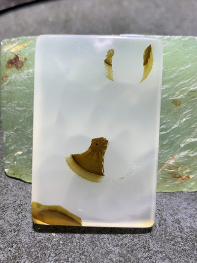 精美高玉化马达加斯加海洋玉髓草花纹牌子一个！ - 精美高玉化马达加斯加海洋玉髓草花纹牌子一个！