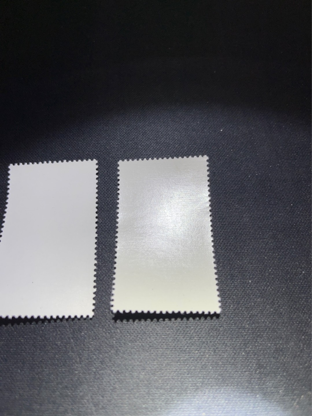 洪涛臻品 精选邮票限时拍卖第六十二期 特68新安江4-2  4-3各1枚 盖销 顺戳，非常漂亮，★品相可以用完美来形容，版撕全品嘎嘎绝 背胶雪白。解放初的经典票，整版撕开，面艳胶白，票挺洁净，齿孔完美。老纪特的版票资源十分稀缺难寻，机会来临时必须抓住。尾货处理，随时售缺，注意捡漏