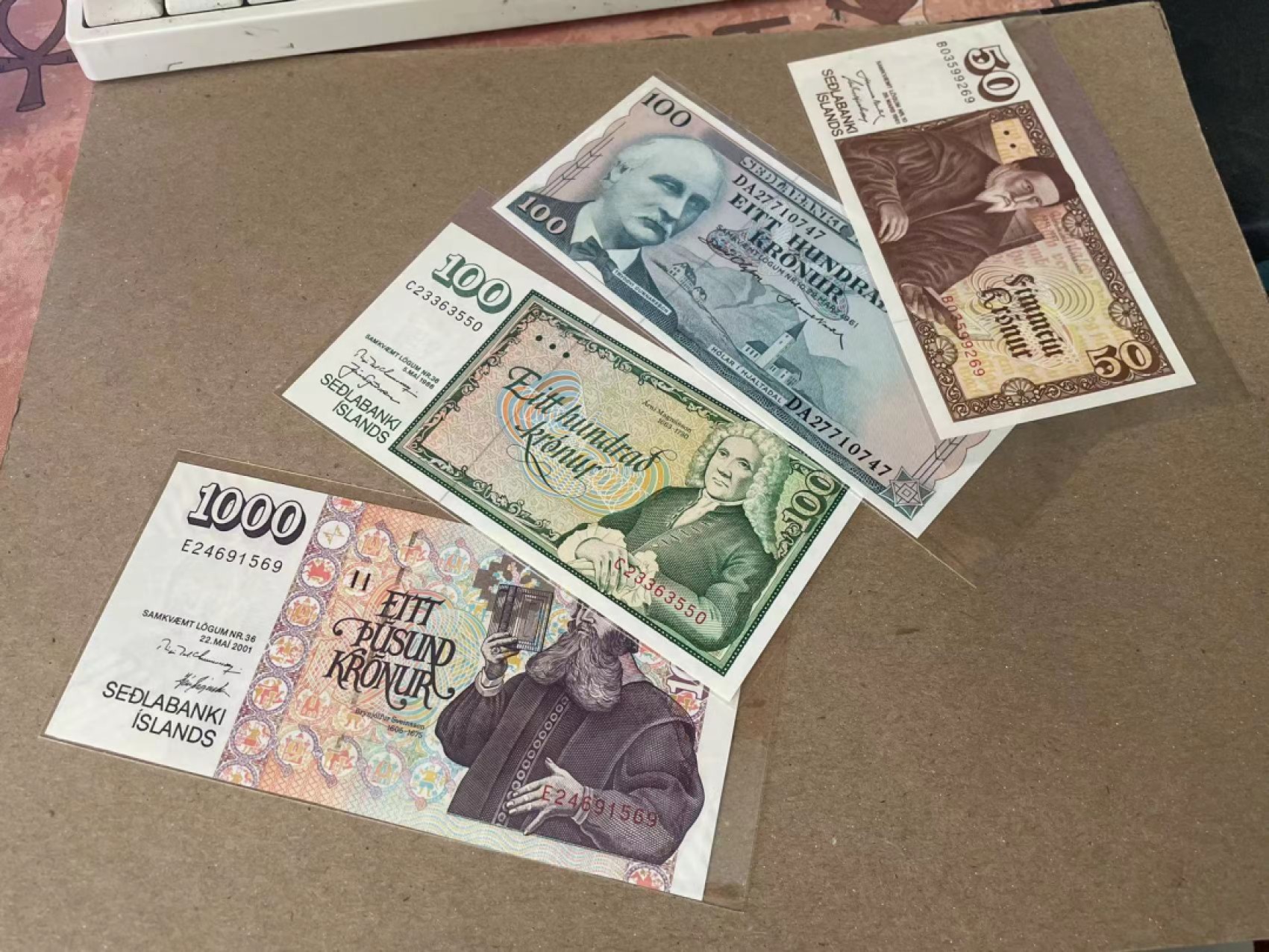 【Blue Auction】✨世界纸币精拍第235期【精】 【一组4张】冰岛不同版本50-1000克朗纸币一组 全新UNC