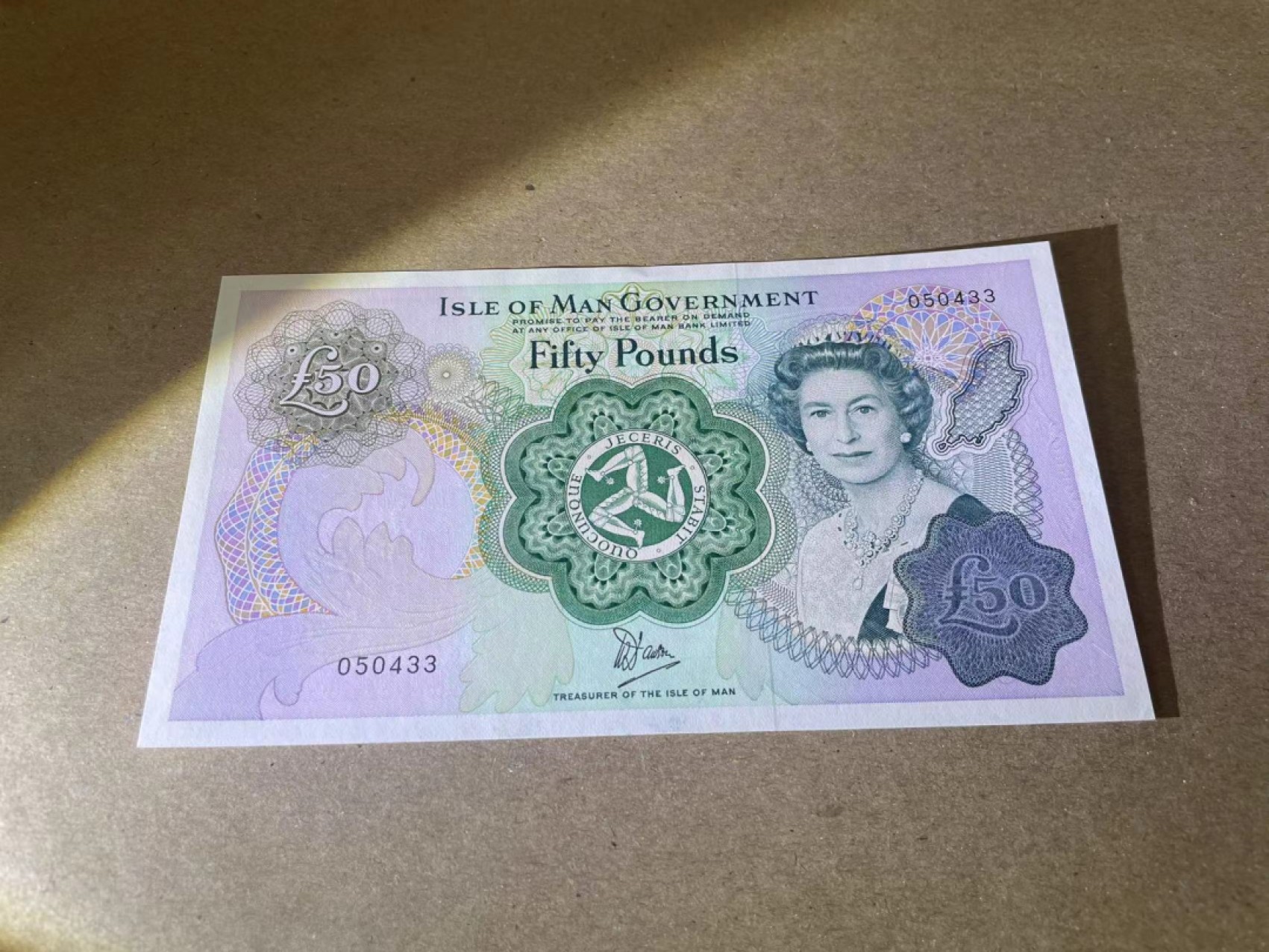 【Blue Auction】✨世界纸币精拍第235期【精】 马恩岛 1983年50镑 全新UNC 女王