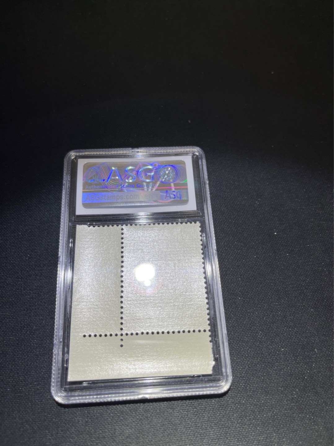 洪涛臻品 精选邮票限时拍卖第五十四期 特63青铜器新★真正大筋★8-8 ASG 90分OG ，直角边➕色线，★国外邮票收藏都喜欢这种带大边纸的，溢价很高★老纪特三俗稀缺，状态极佳，背胶白润，最严格时期出分，版撕绝中绝送评，老纪特90分是高分，可收藏可投资。目前ASG评级处于初级阶段，注意趁早下手囤精品货，未来一定有意想不到的收获