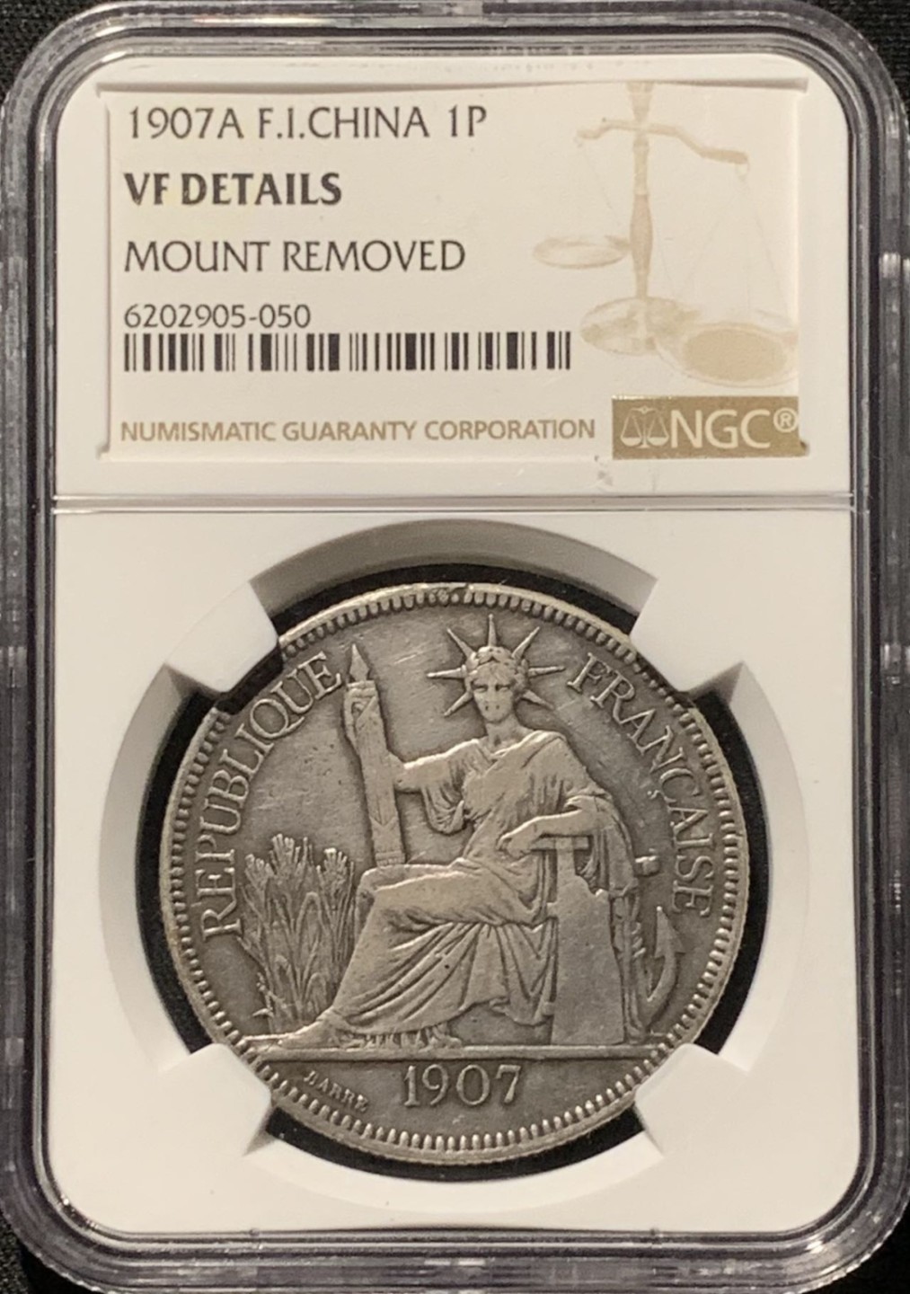 紫瑗钱币——第216期拍卖 法属印度支那 1907年 1皮阿斯特 坐洋 银币 NGC VF Detail