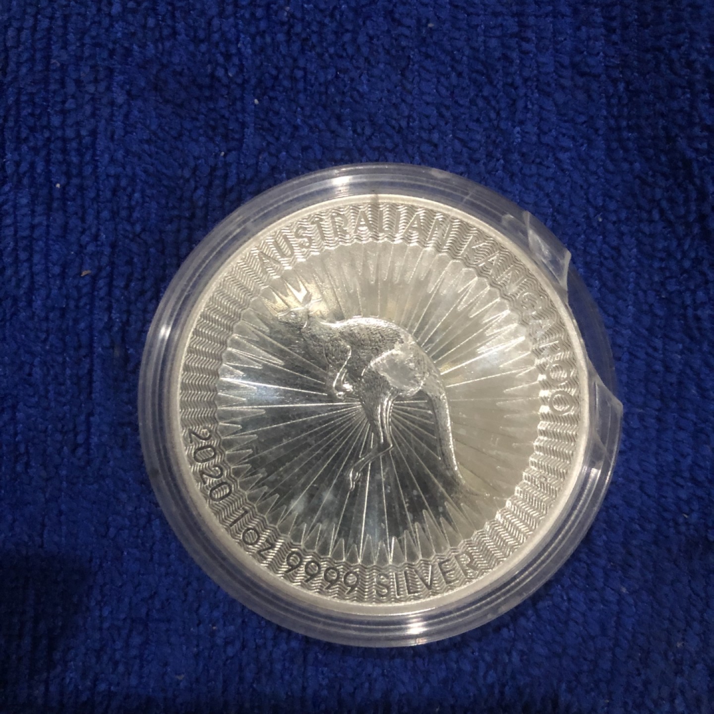 【保诚微拍】第36期  古今中外币章（部分评级）14号晚上七点半自动开拍！！！ 【投资银币】 澳大利亚 2020年 袋鼠 银币（早期版 屁股缺肉）（31.1克 0.999银）