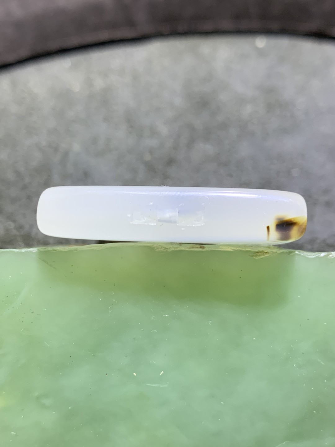 精美高玉化马达加斯加海洋玉髓俏色巧雕一叶成佛牌子一个！
