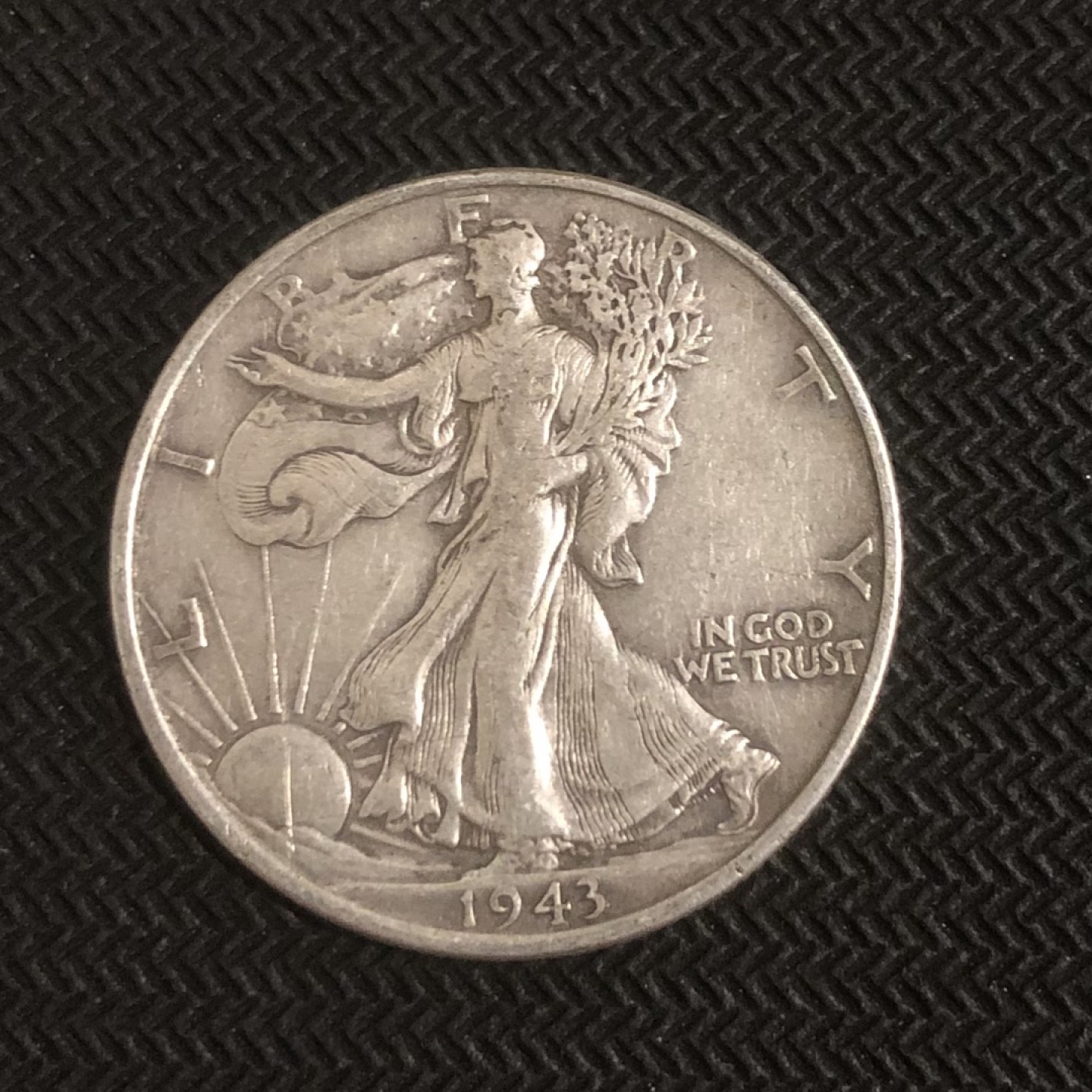 【保诚微拍】第36期  古今中外币章（部分评级）14号晚上七点半自动开拍！！！ 美国 1943年 行走女神 半美元 50美分 银币（13克 0.9银）好品 