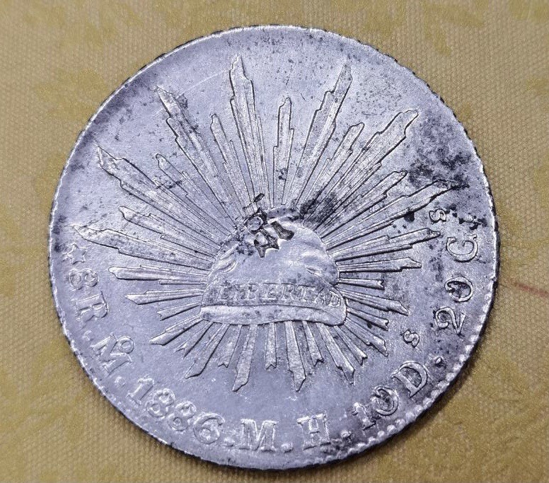 【保诚微拍】第36期  古今中外币章（部分评级）14号晚上七点半自动开拍！！！ 墨西哥 1886年 8 reales 鹰洋 完美黑包浆（有戳）