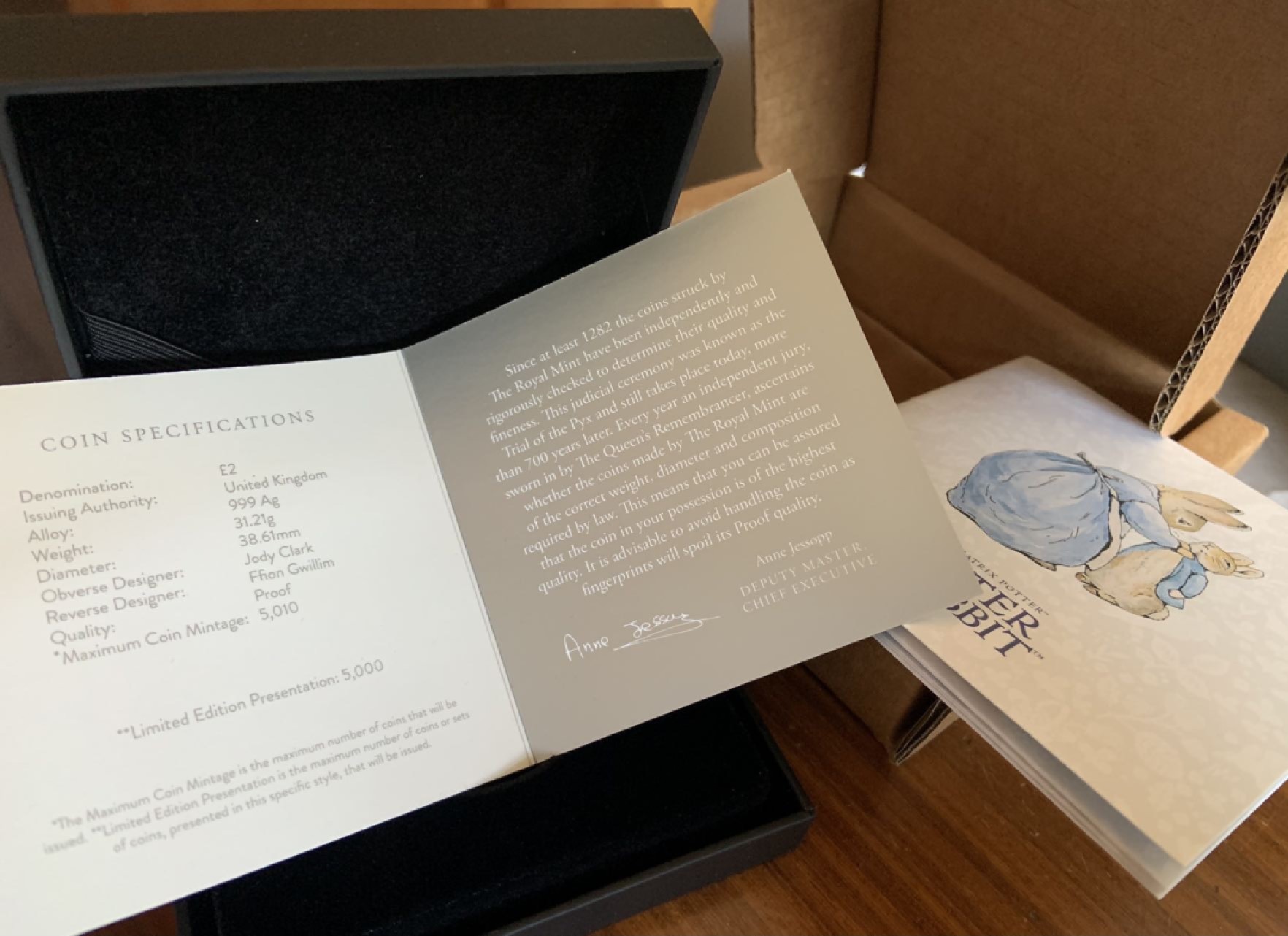 收藏联盟Quantum Auction 第198期拍卖 (已更新) 英国2021年2英镑1盎司彼得兔纪念精制银币 NGC PF69 首发蓝标 带原装盒