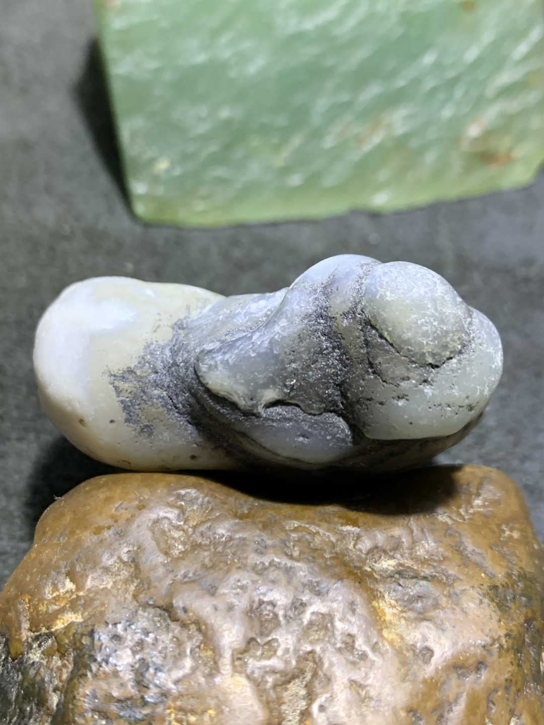 精美天然新疆哈密青花高玉化蛋白玉原石一块