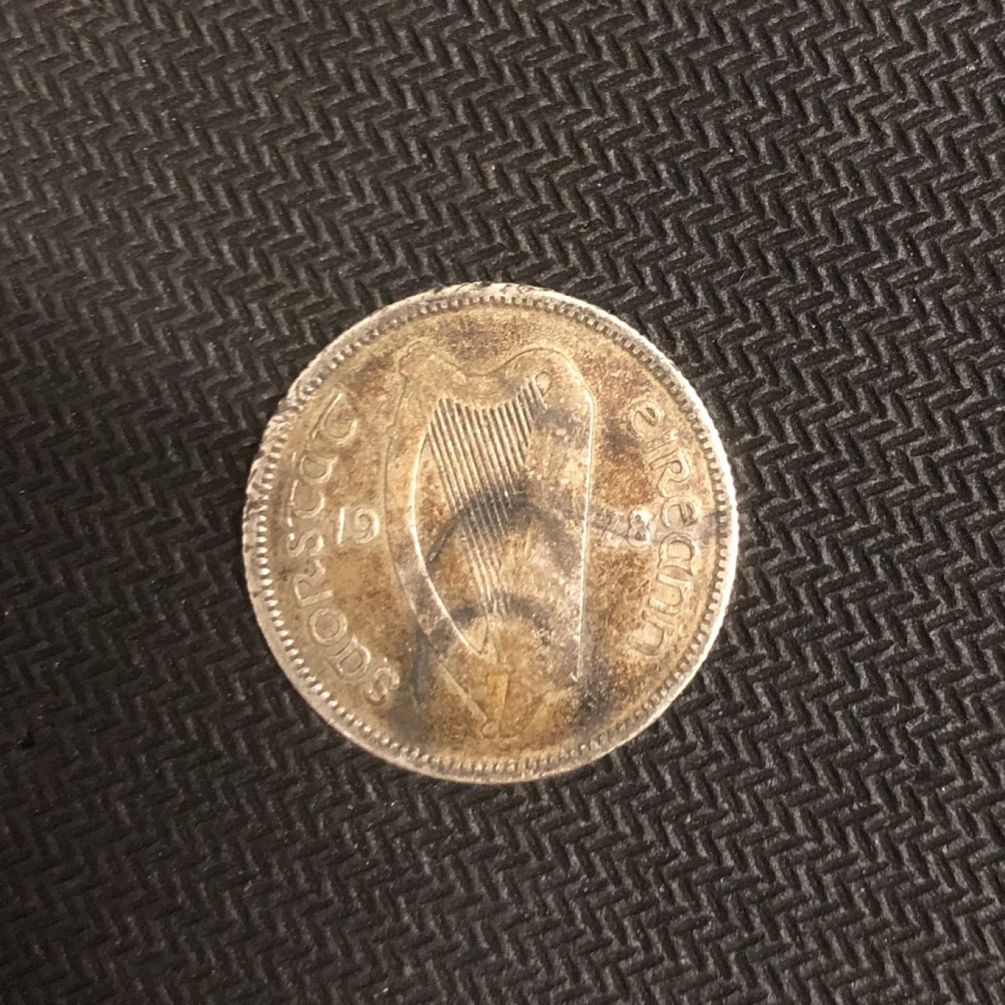 【保诚微拍】第36期  古今中外币章（部分评级）14号晚上七点半自动开拍！！！ 爱尔兰 1928年 公牛 1先令 硬币 银币（5.6652克，0.75银，23.6mm）发行量：270万枚！