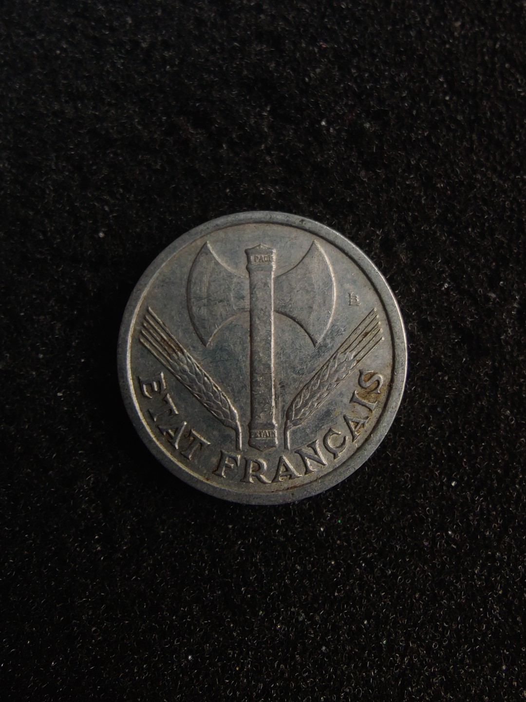 ♥一只鱼（世界钱币第五期） 法国1法郎