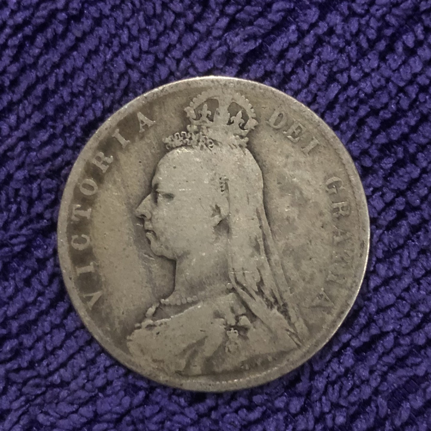 【保诚微拍】第36期  古今中外币章（部分评级）14号晚上七点半自动开拍！！！ 英国 维多利亚女王 1892年 高冠头像 半克朗 银币 （14克 0.925银）