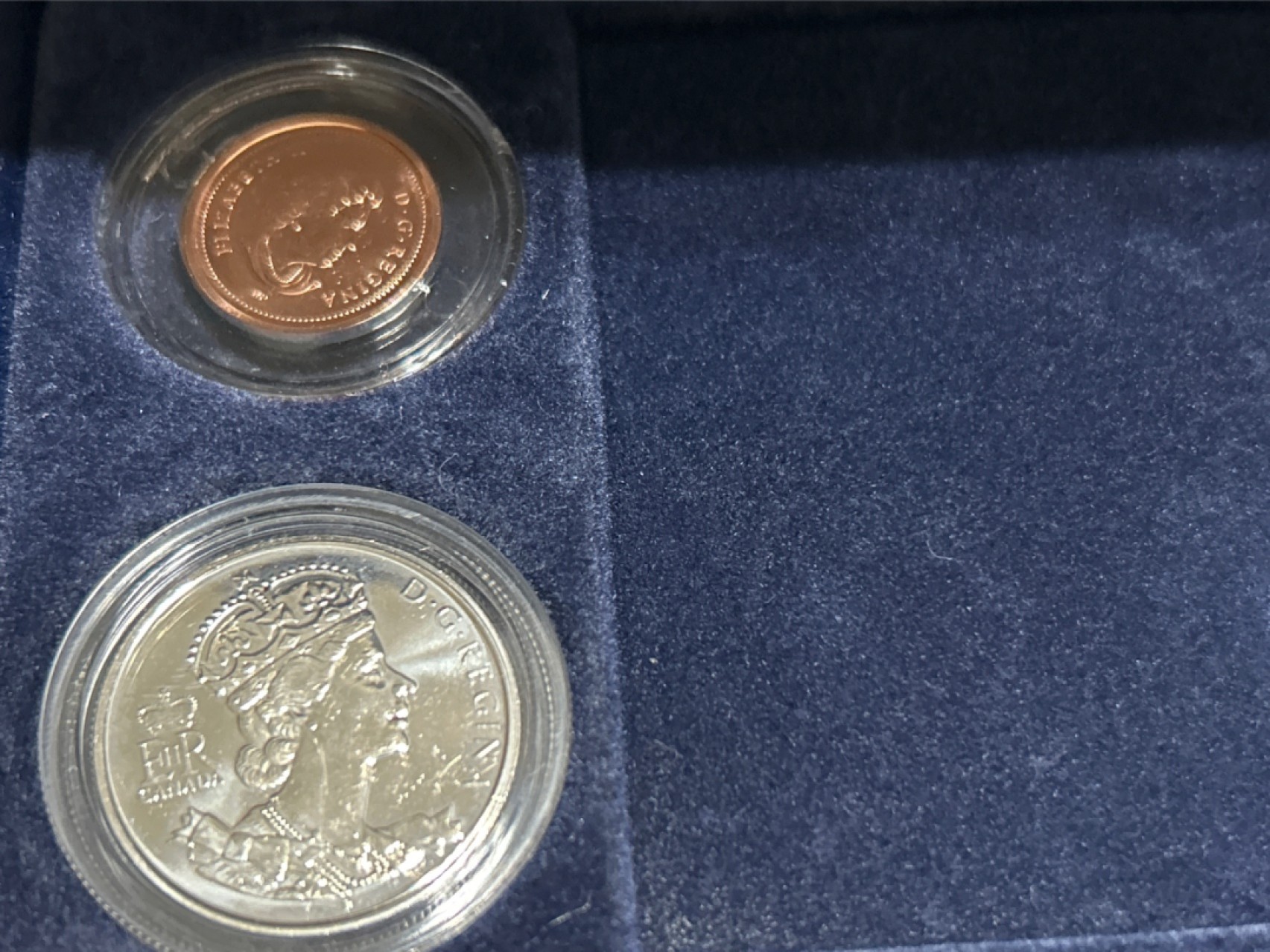 收藏联盟Quantum Auction 第201期拍卖 硬币场 2003年女王金婚 精制硬币和邮票套装 精美礼盒装祯