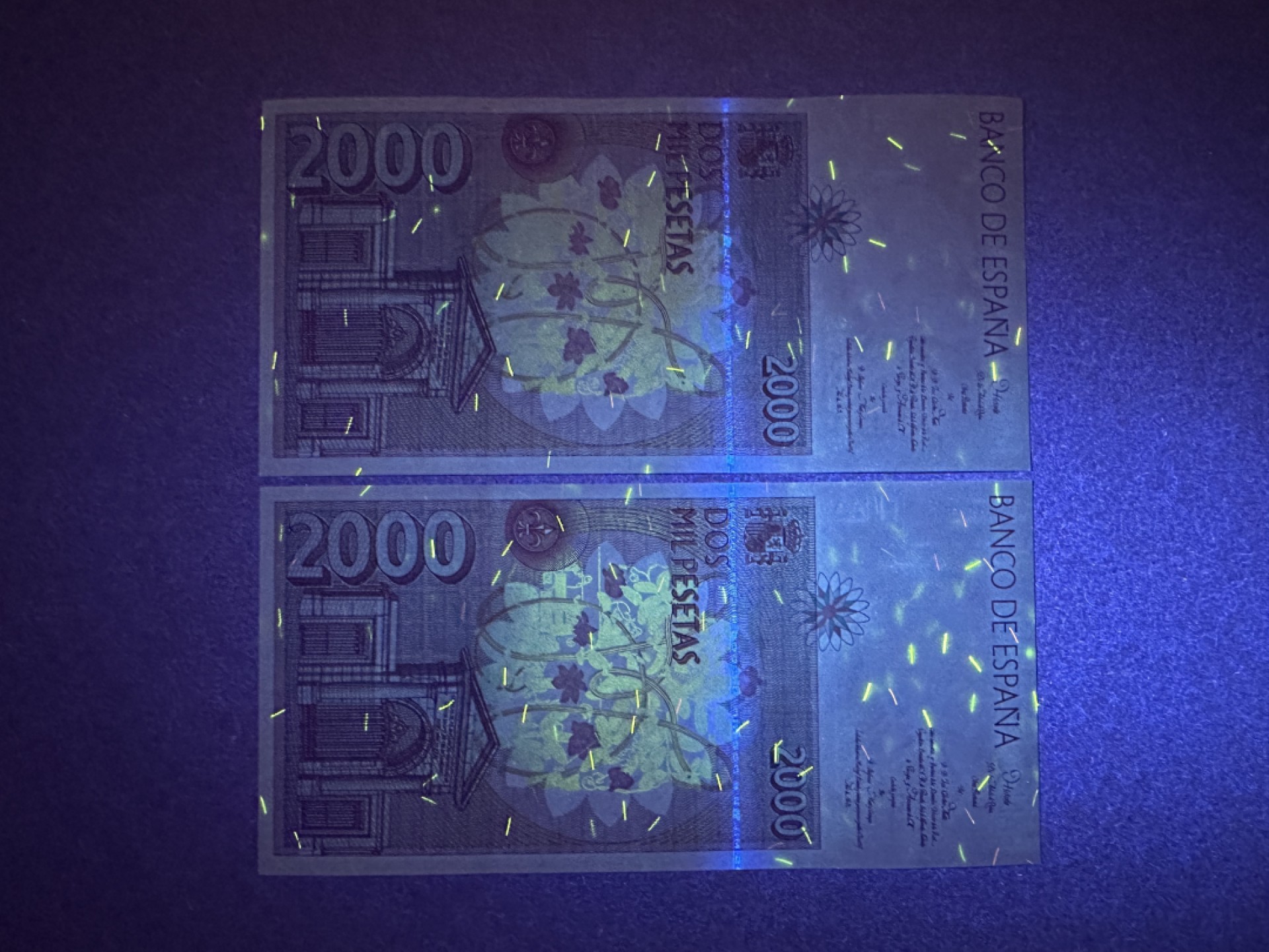 《张总收藏》76期——外币大拍 西班牙2000比塞塔连号2张 UNC 末版 西班牙植物学家穆蒂斯