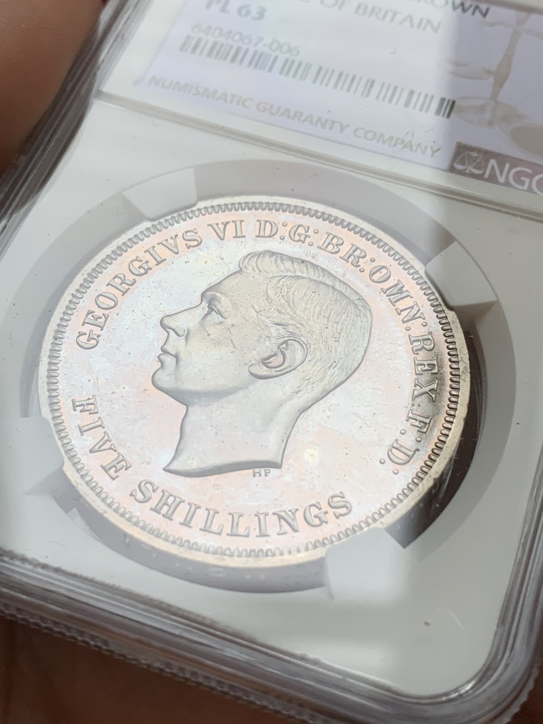 《竞宝斋》第106场-周日，周一 2场连拍（全场包邮） NGC-PL63 英国1951年镍马剑克朗，英国唯一的镍制马剑克朗，带原盒证书一起，很有纪念意义
