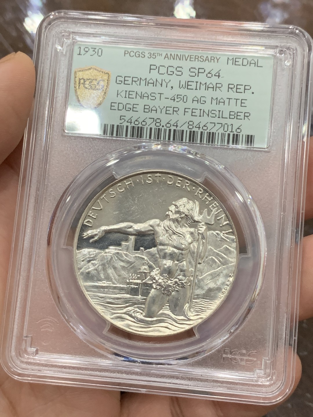 《竞宝斋》第106场-周日，周一 2场连拍（全场包邮） PCGS-MS64 德国1930年卡尔歌茨雕刻莱茵河神纪念银章，PP底板，35周年纪念P盒 高品状态