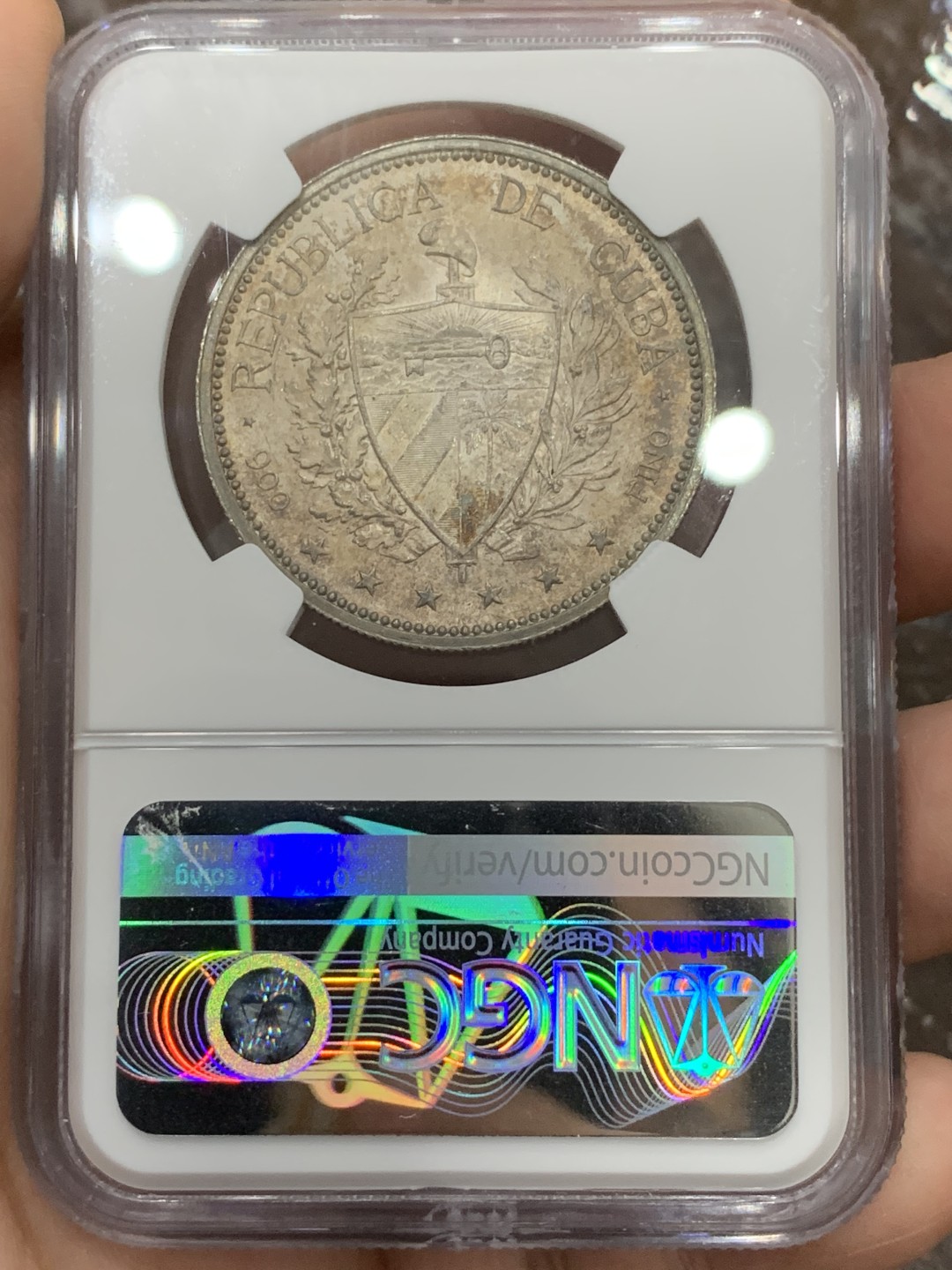 《竞宝斋》第106场-周日，周一 2场连拍（全场包邮） NGC MS62 古巴1897年少女头像1比索银币 原光少见TYPE3版本